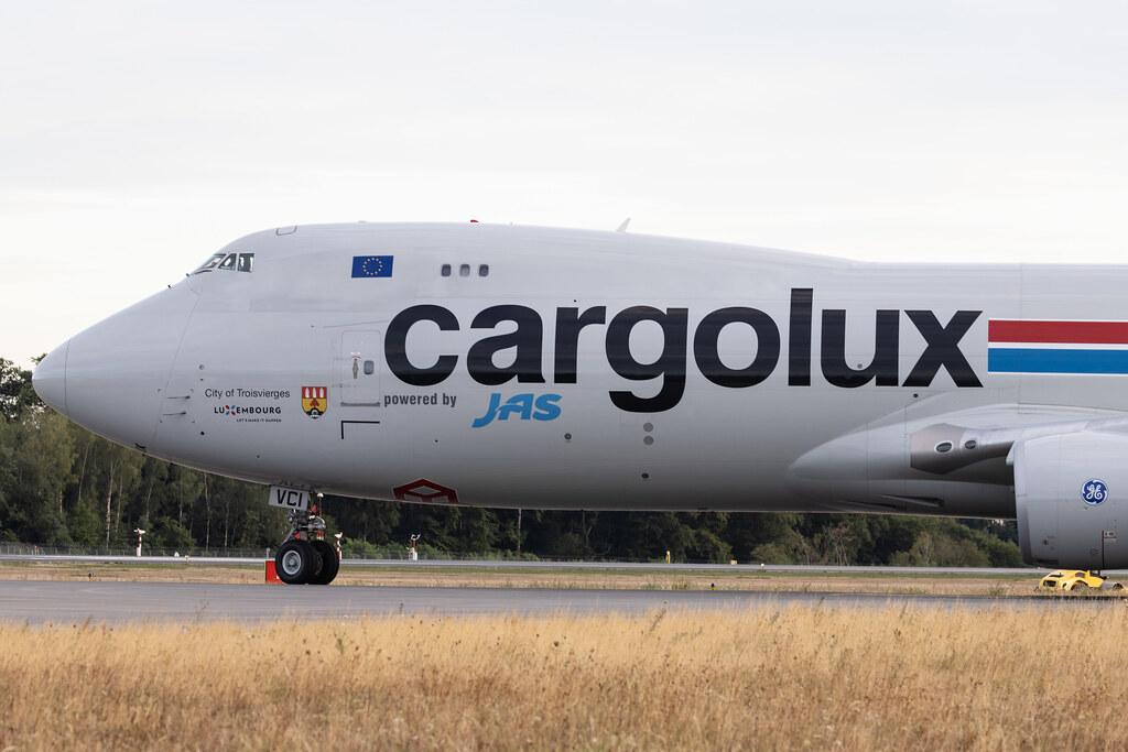 Luxembourg Findel Airport: Cargolux (CV / CLX) | Boeing 747-8R7F B748 | LX-VCI | MSN 35822