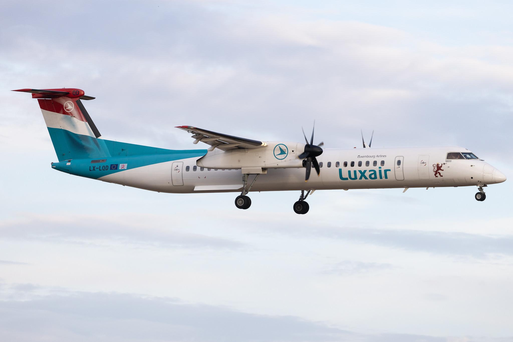 Luxembourg Findel Airport: Luxair (LG / LGL) | De Havilland Canada Dash 8-400 DH8D | LX-LQD | MSN 4525