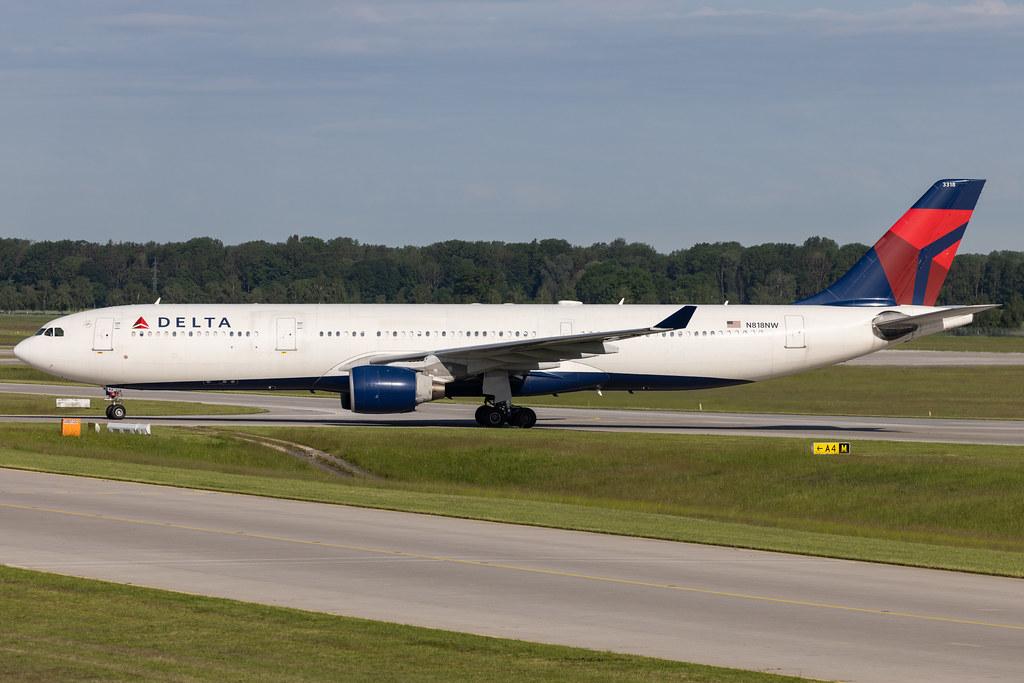 Munich Airport: Delta Air Lines (DL / DAL) | Airbus A330-323 A333 | N818NW | MSN 0857