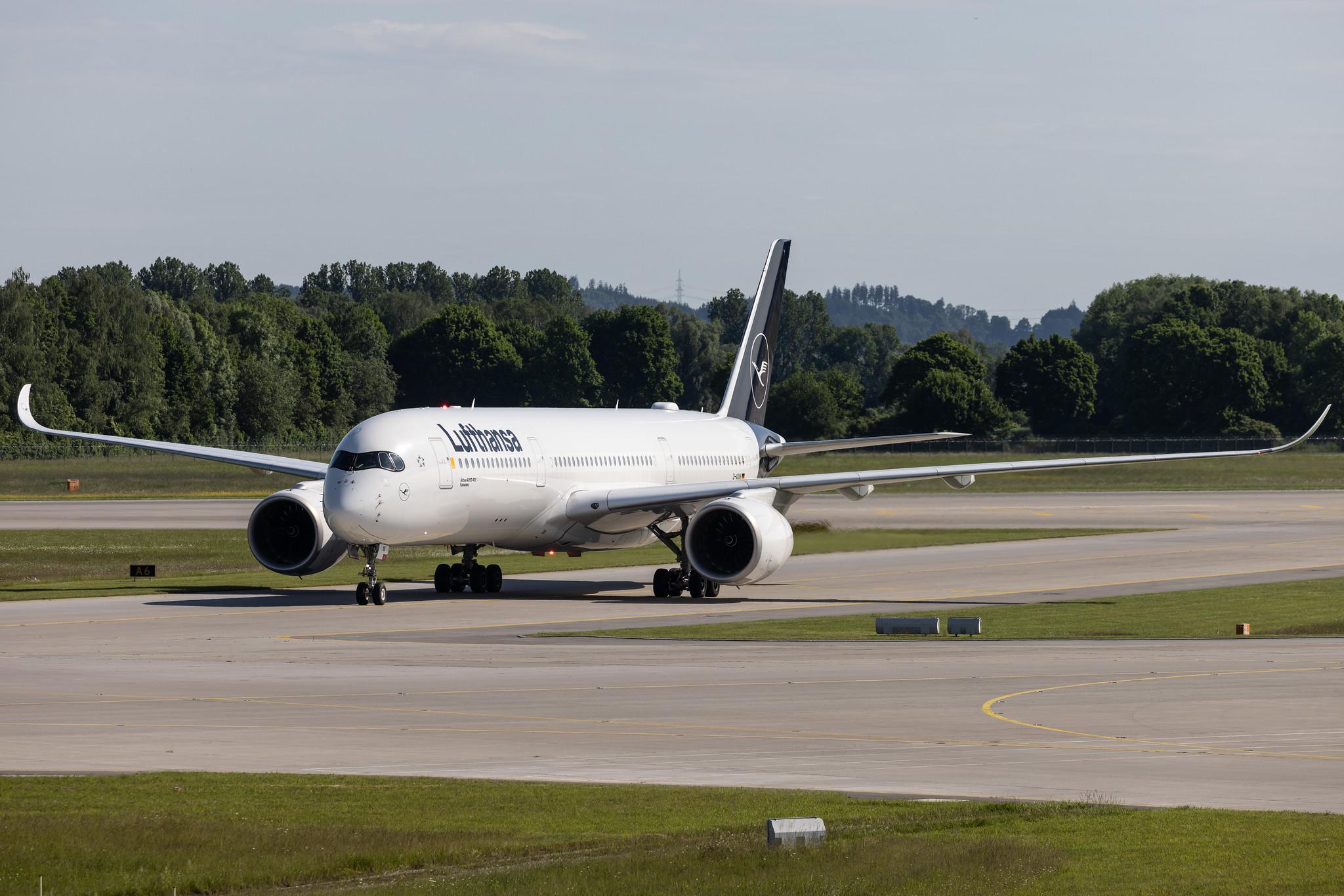 Munich Airport: Lufthansa (LH / DLH) | Airbus A350-941 A359 | D-AIXK | MSN 212