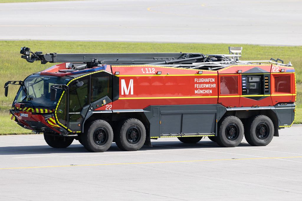 Munich Airport: Munich Airport: Flughafen Feuerwehr München 22