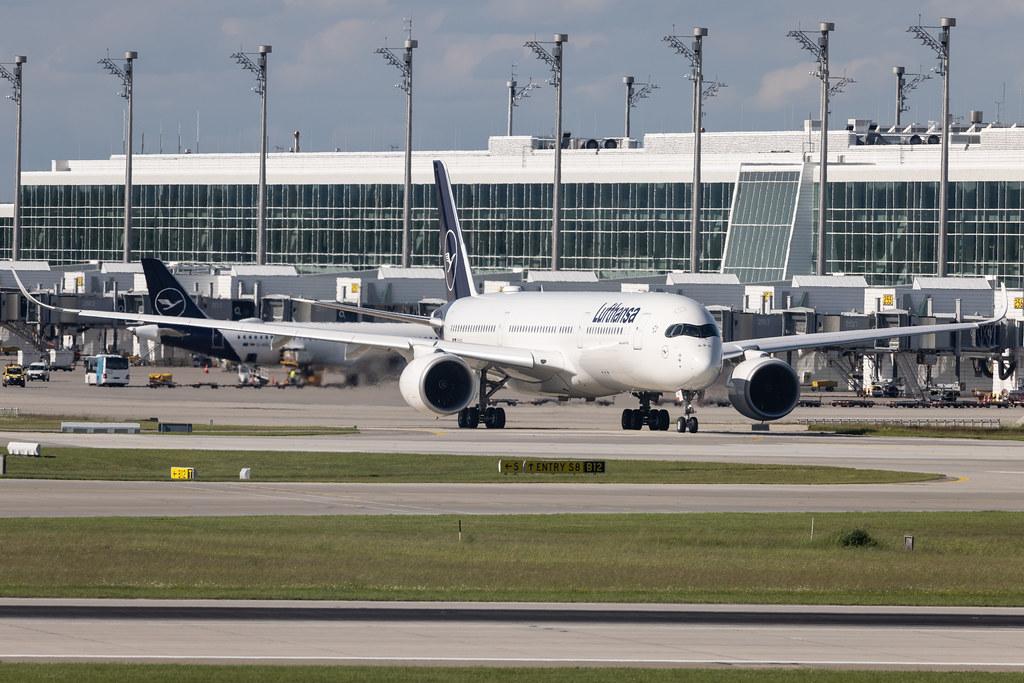 Munich Airport: Lufthansa (LH / DLH) | Airbus A350-941 A359 | D-AIVA | MSN 228