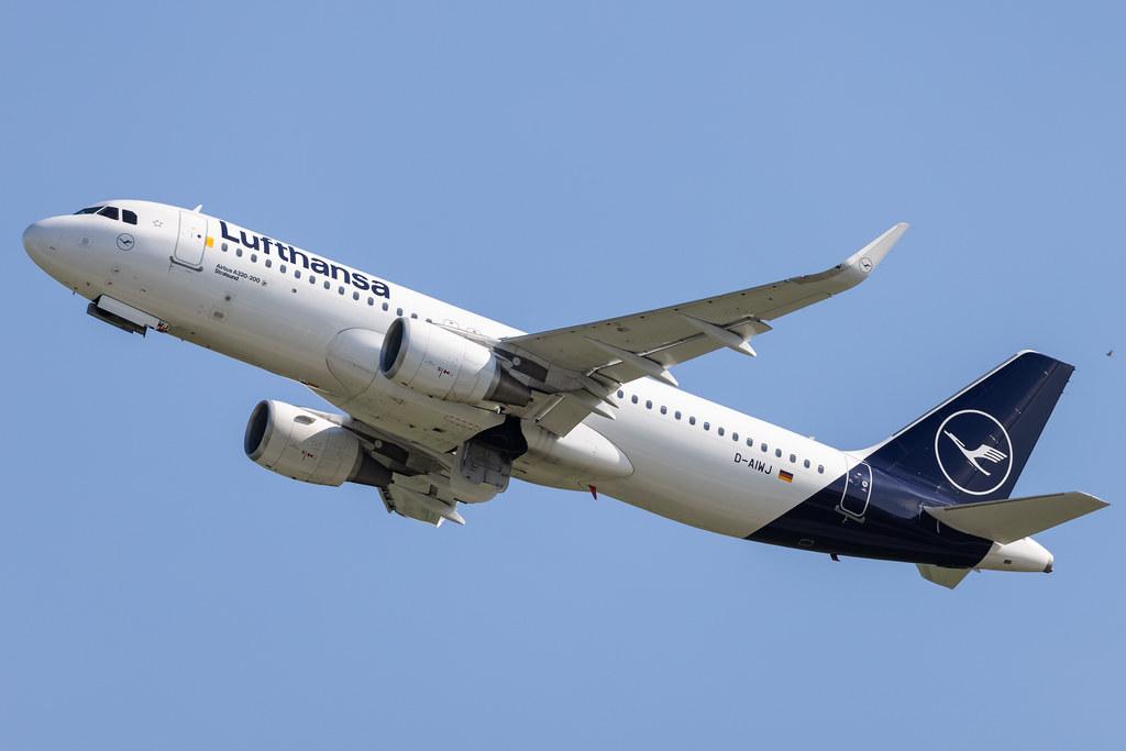 Munich Airport: Lufthansa (LH / DLH) | Airbus A320-214 A320 | D-AIWJ | MSN 9052