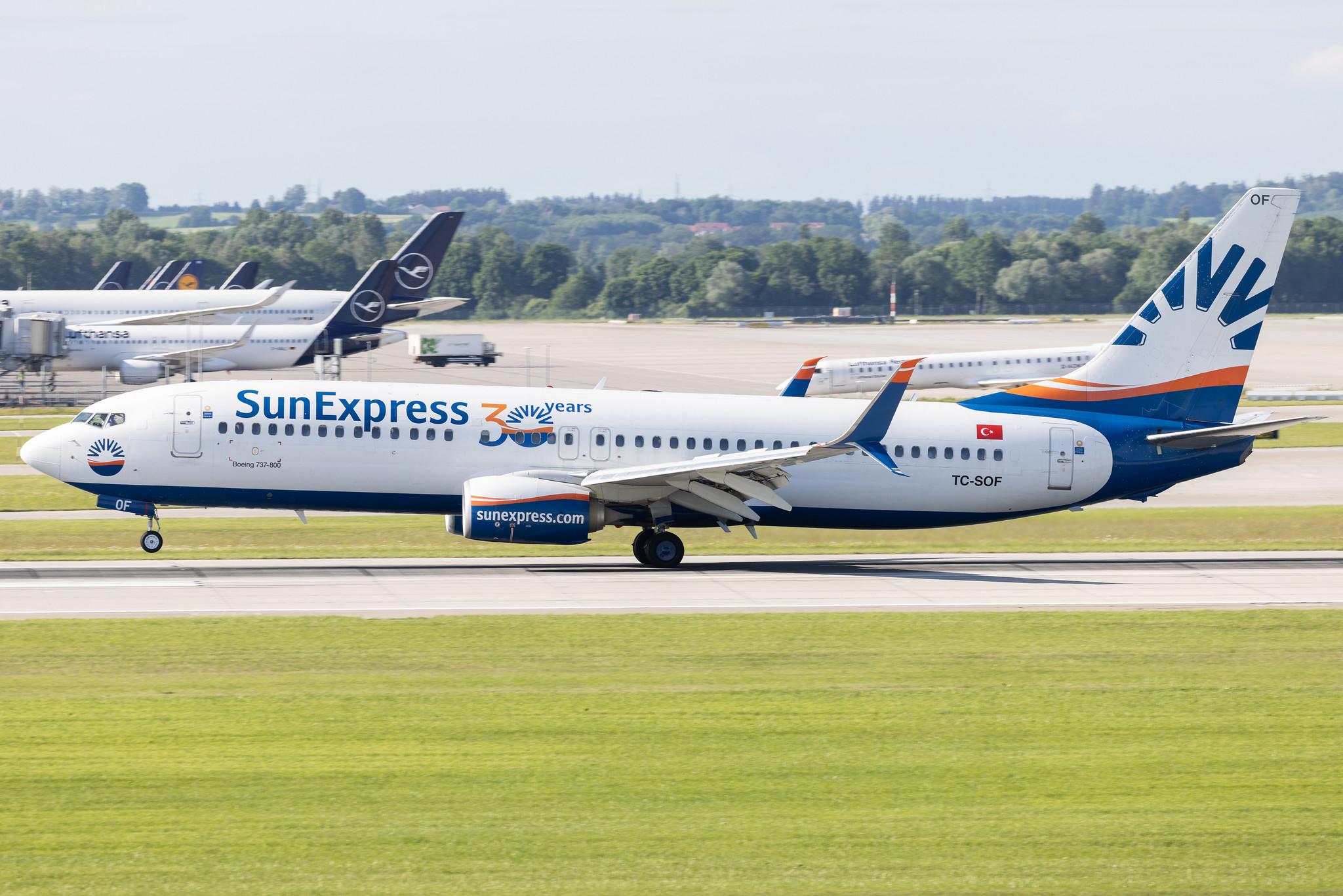 Munich Airport: SunExpress (XQ / SXS) | Boeing 737-8HC B738 | TC-SOF | MSN 61191