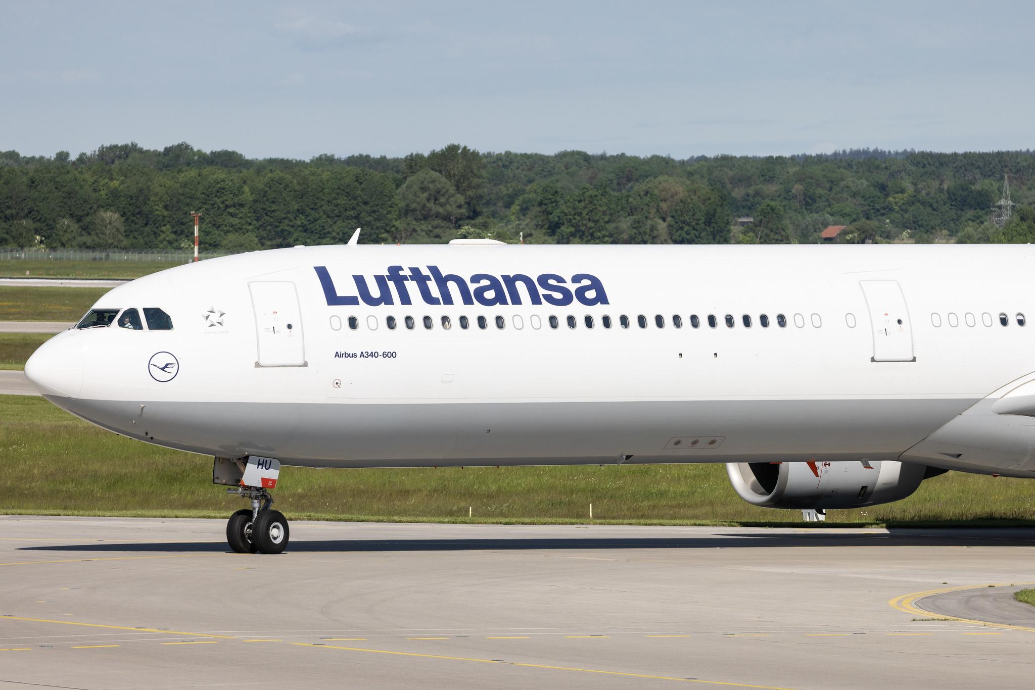 Munich Airport: Lufthansa (LH / DLH) | Airbus A340-642 A346 | D-AIHU | MSN 0848