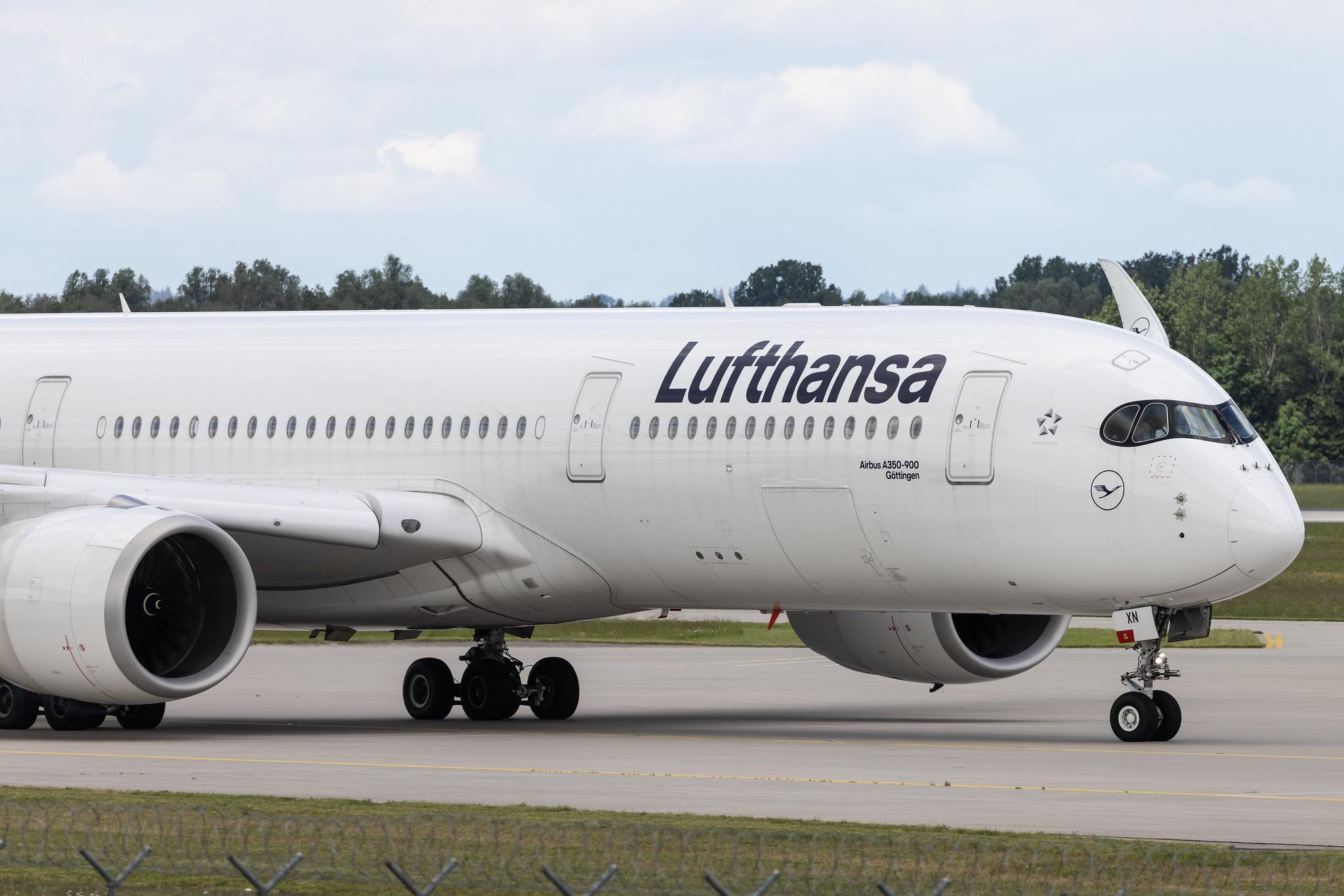 Munich Airport: Lufthansa (LH / DLH) | Airbus A350-941 A359 | D-AIXN | MSN 292