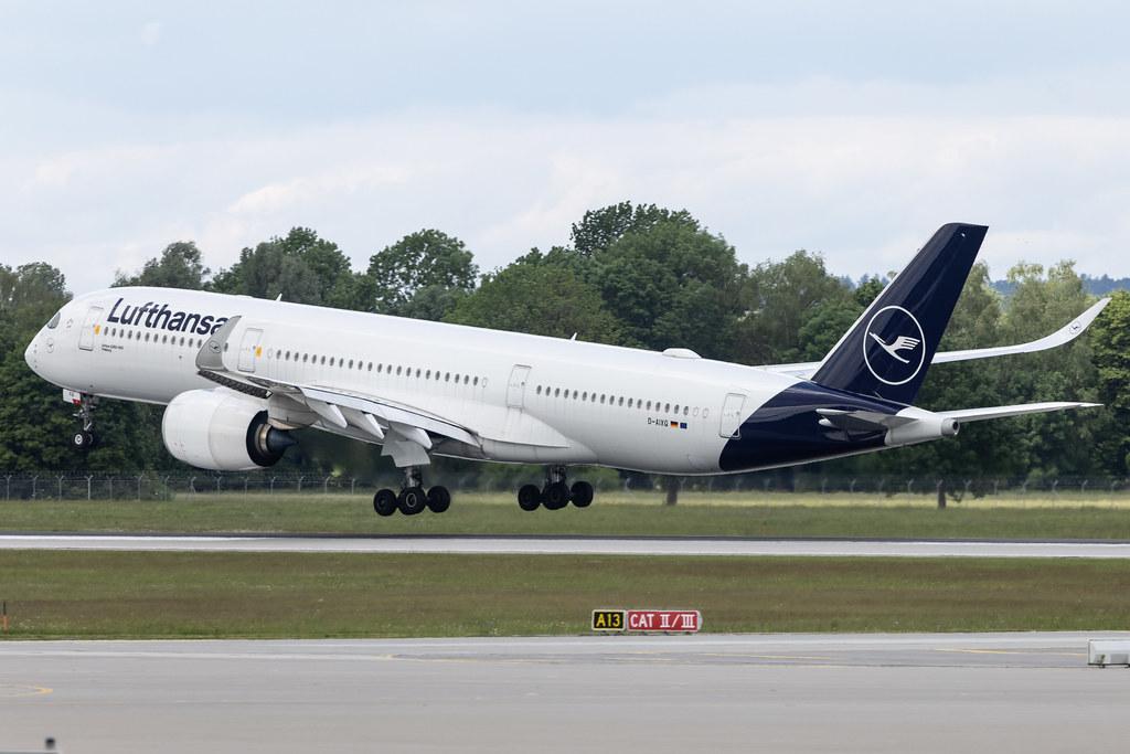 Munich Airport: Lufthansa (LH / DLH) | Airbus A350-941 A359 | D-AIXQ | MSN 427
