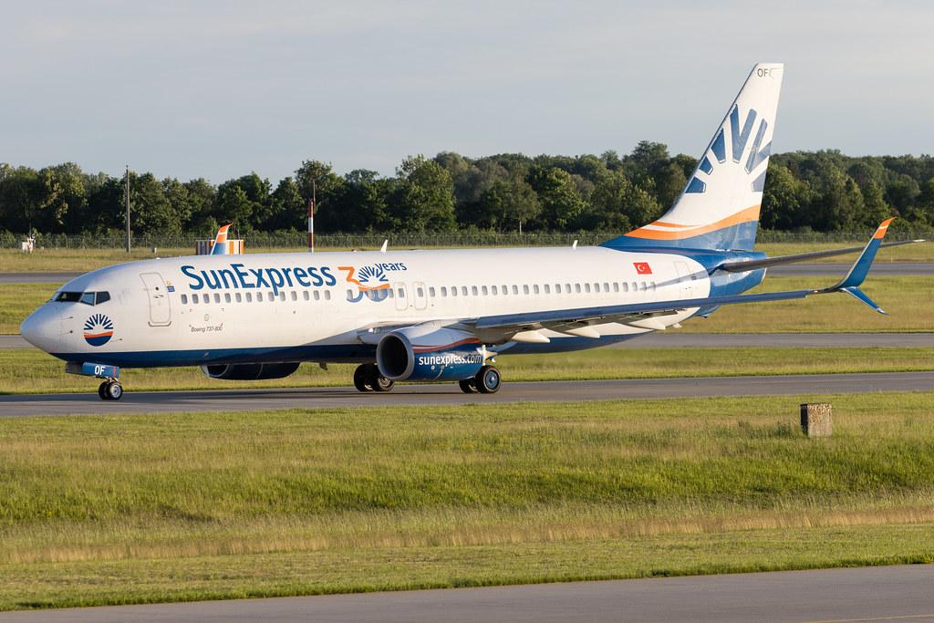 Munich Airport: SunExpress (XQ / SXS) | Boeing 737-8HC B738 | TC-SOF | MSN 61191