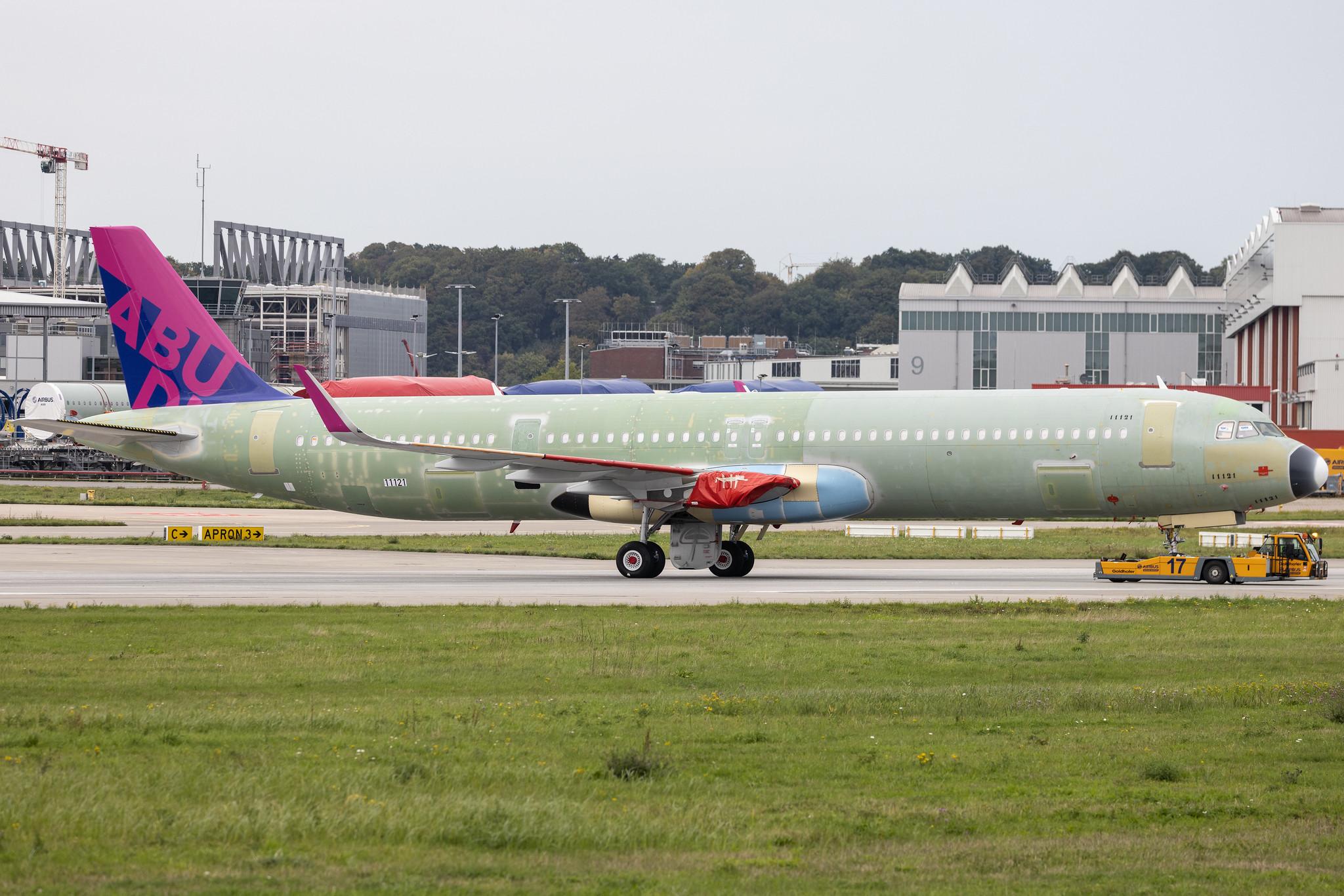 Hamburg Finkenwerder: Wizz Air Abu Dhabi (5W / WAZ) | Airbus A321-271NX A21N | D- | A6- | MSN 11121