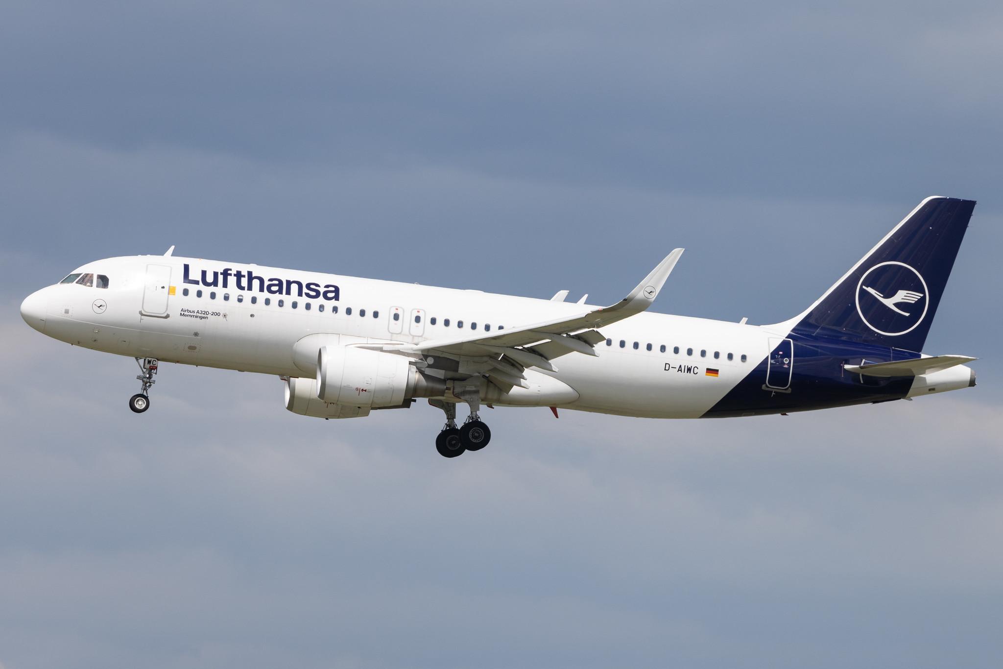 Munich Airport: Lufthansa (LH / DLH) | Airbus A320-214 A320 | D-AIWC | MSN 8667