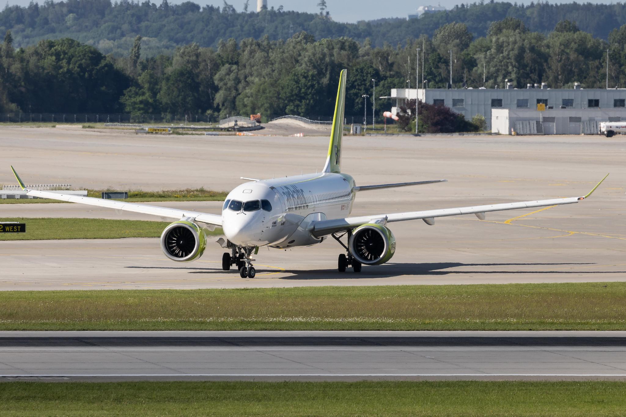 Munich Airport: Air Baltic (BT / BTI) | Airbus A220-300 BCS3 | YL-CSA | MSN 55003