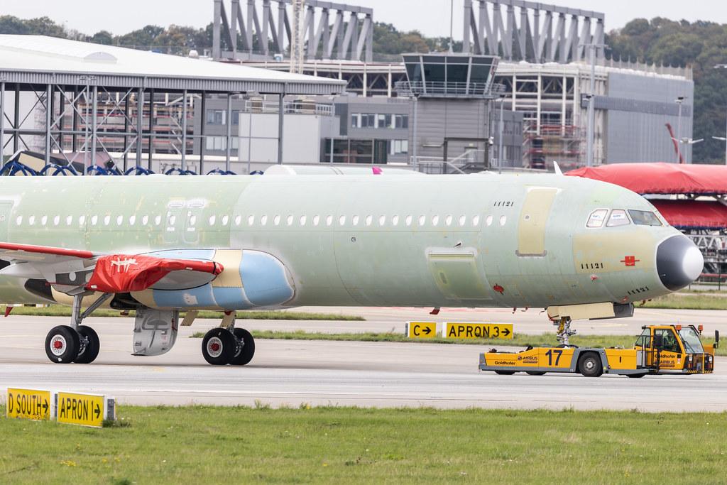 Hamburg Finkenwerder: Wizz Air Abu Dhabi (5W / WAZ) | Airbus A321-271NX A21N | D- | A6- | MSN 11121