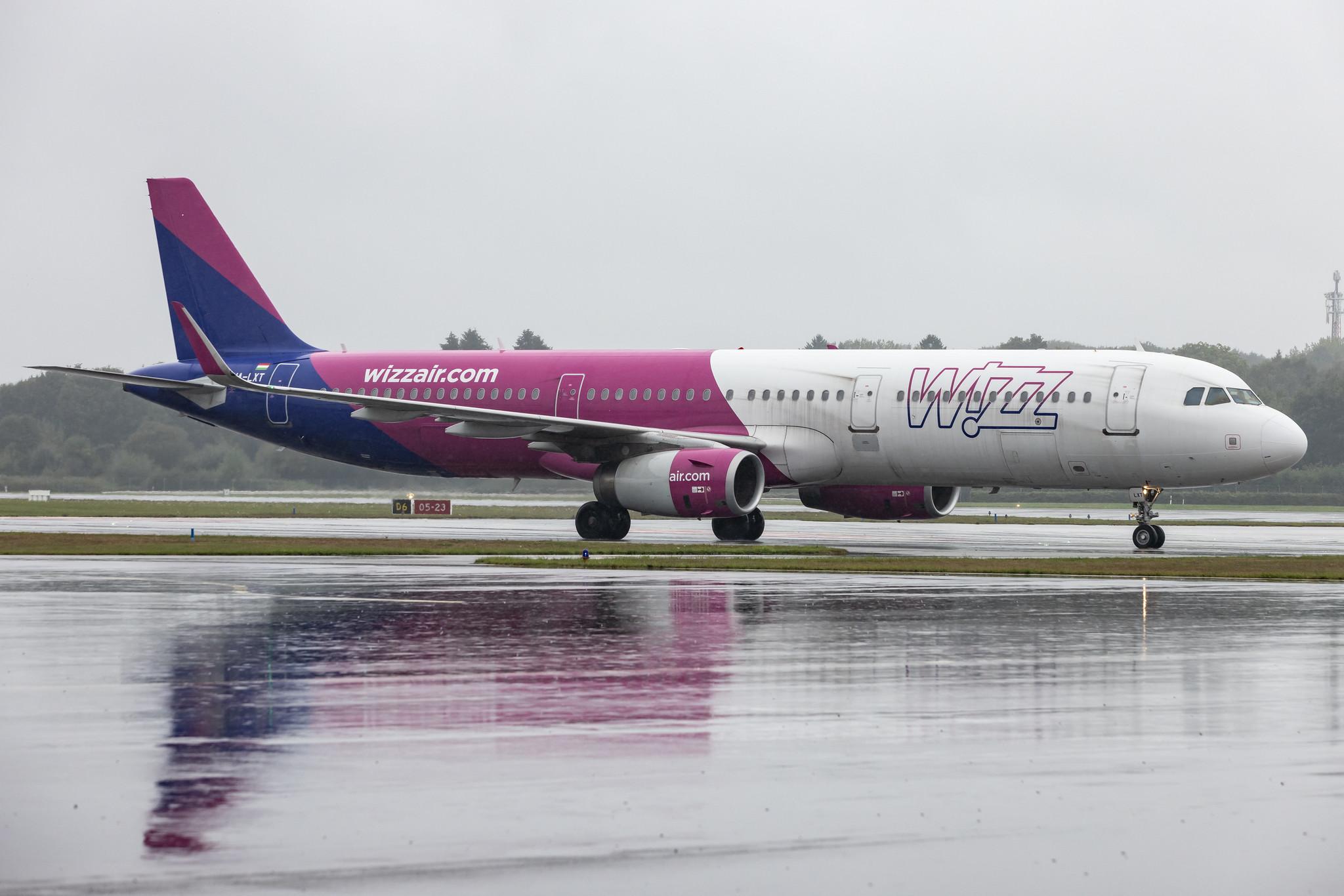 Hamburg Airport: Wizz Air (W6 / WZZ) | Airbus A321-231 A321 | HA-LXT | MSN 7706