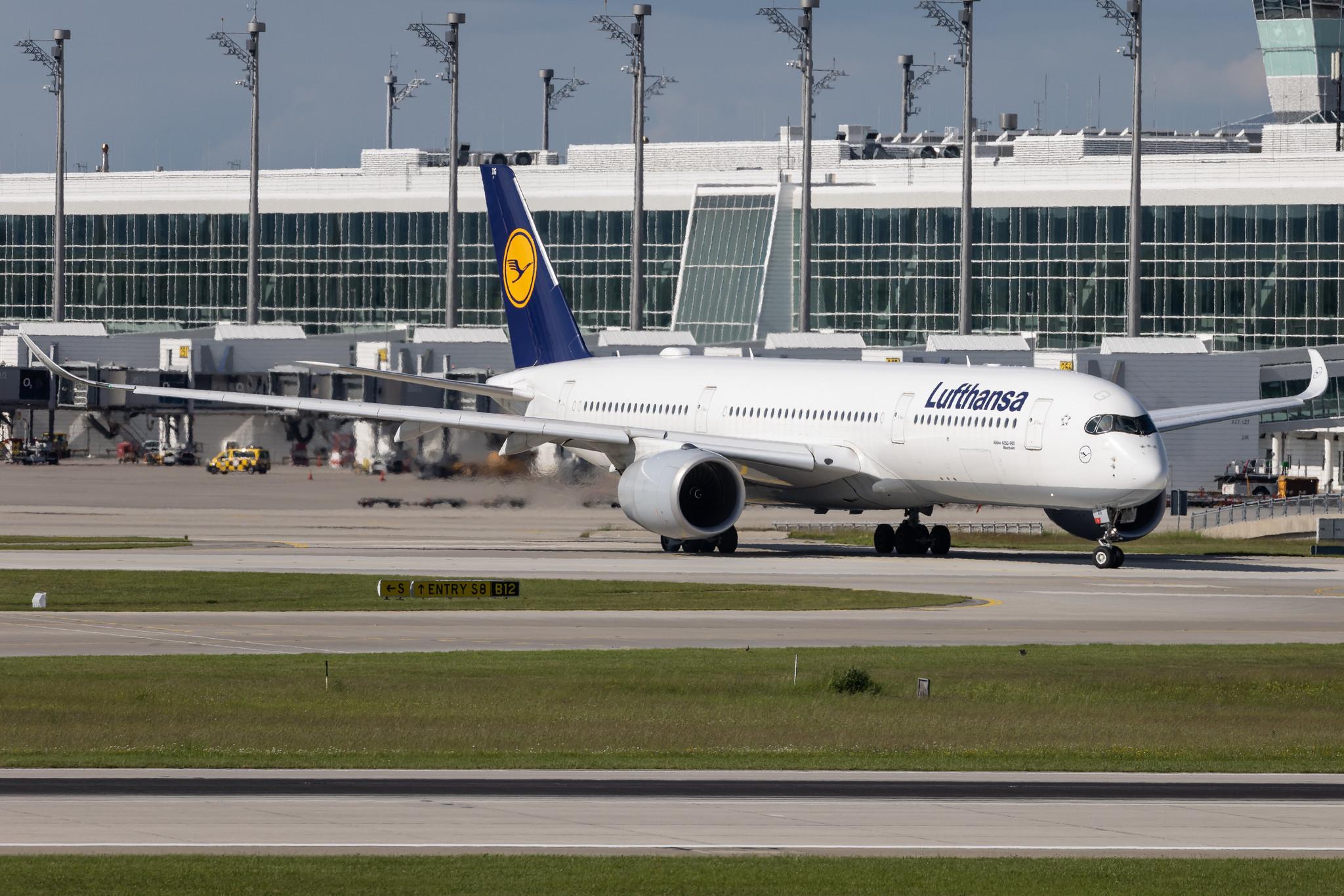 Munich Airport: Lufthansa (LH / DLH) | Airbus A350-941 A359 | D-AIXG | MSN 174