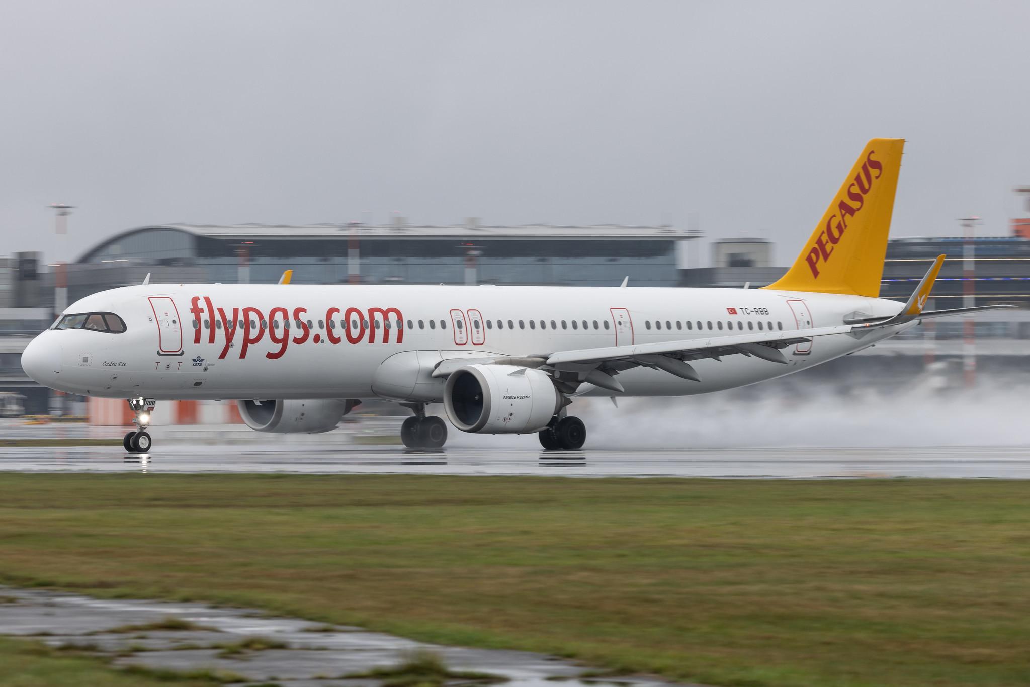 Hamburg Airport: Pegasus (PC / PGT) | Operator: Pegasus Airlines | Airbus A321-251NX A21N | TC-RBB | MSN 08979
