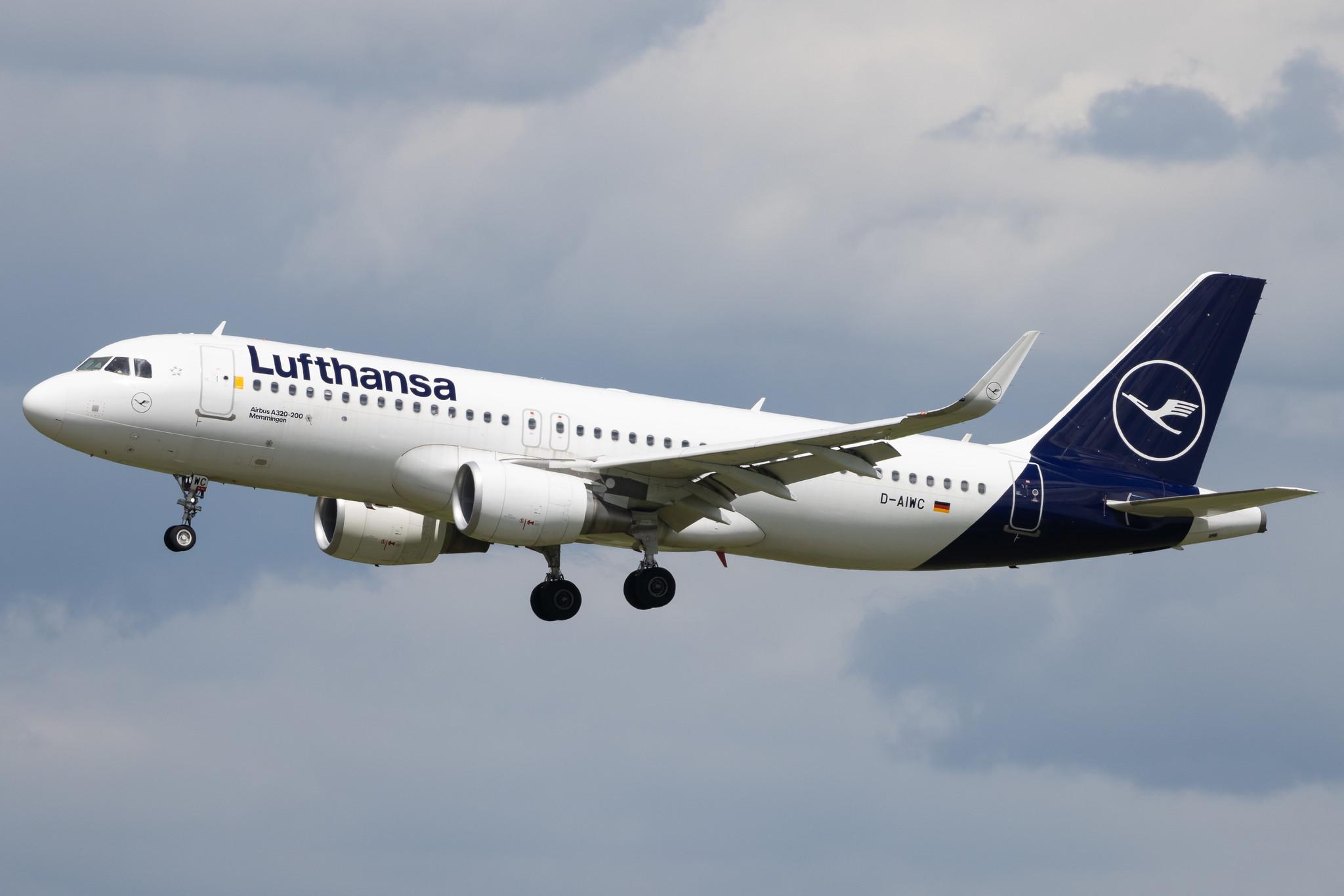 Munich Airport: Lufthansa (LH / DLH) | Airbus A320-214 A320 | D-AIWC | MSN 8667