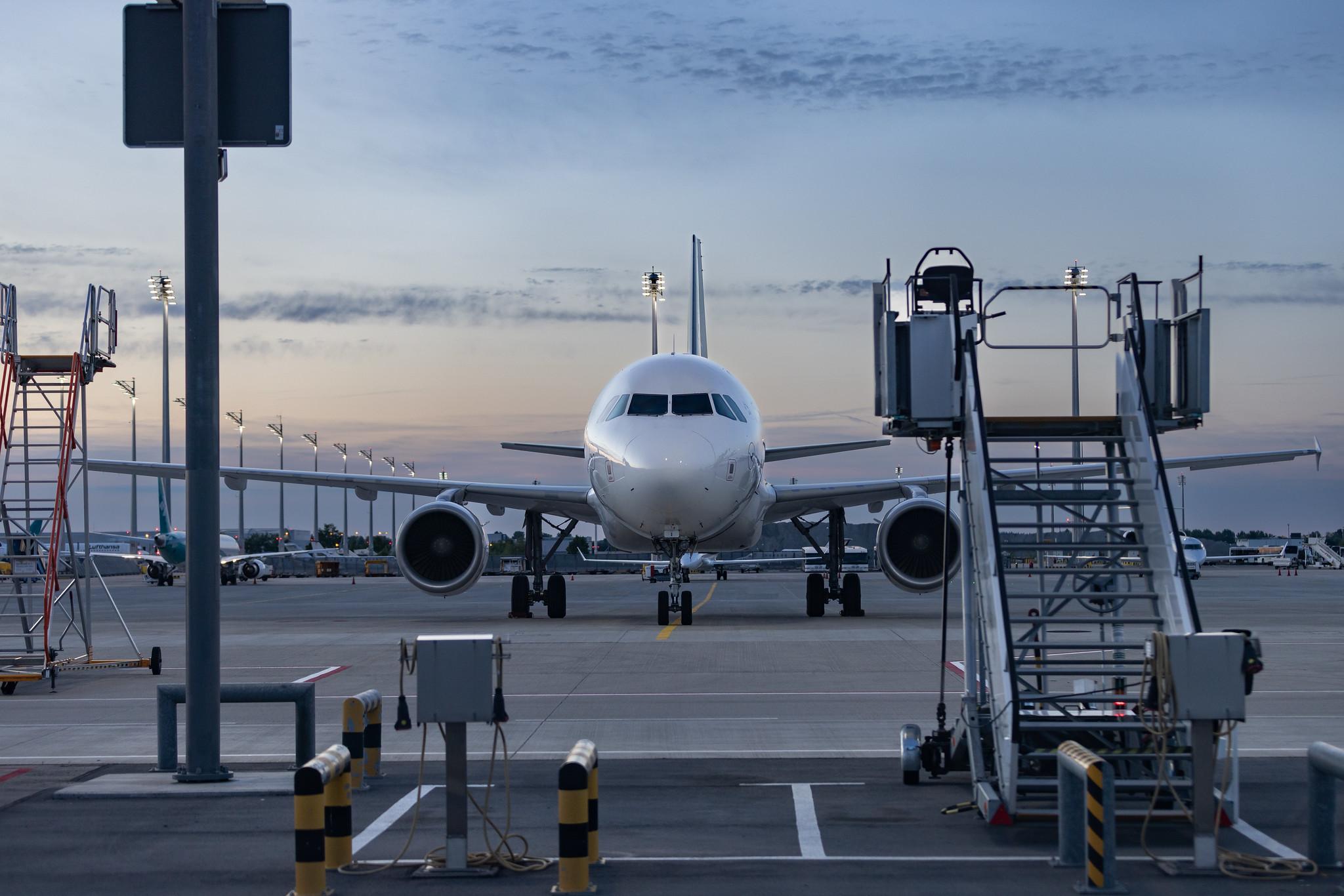 Munich Airport: Lufthansa (LH / DLH) | Livery: Star Alliance Livery | Airbus A320-214 A320 | D-AIZM | MSN 5203