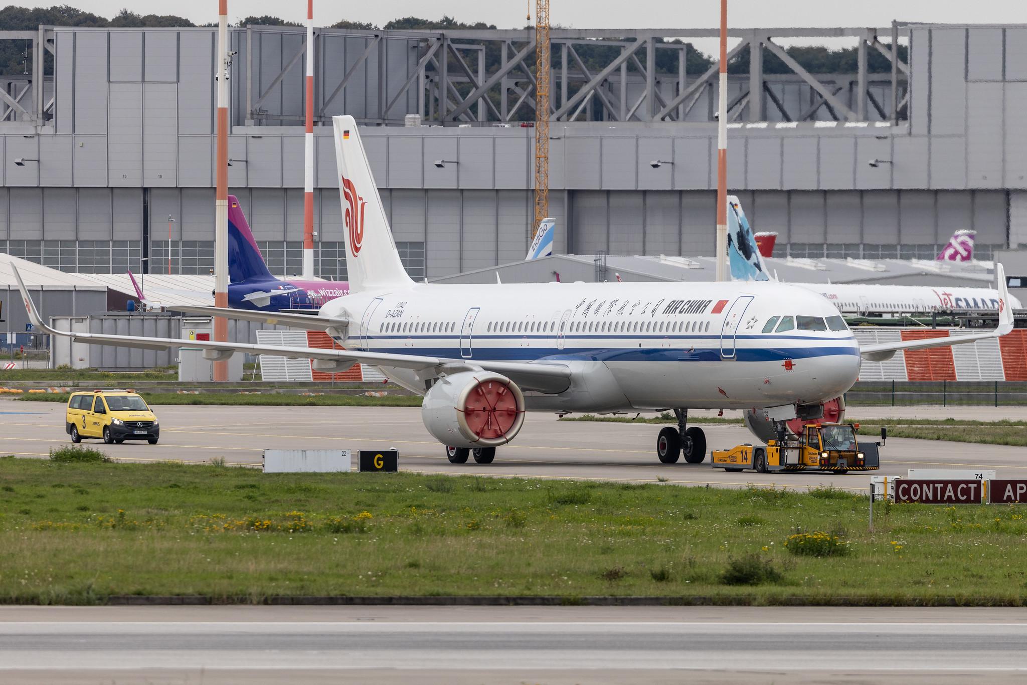 Hamburg Finkenwerder: Air China (CA / CCA) | Airbus A321-251NX A21N | D-AZAN | MSN 11042