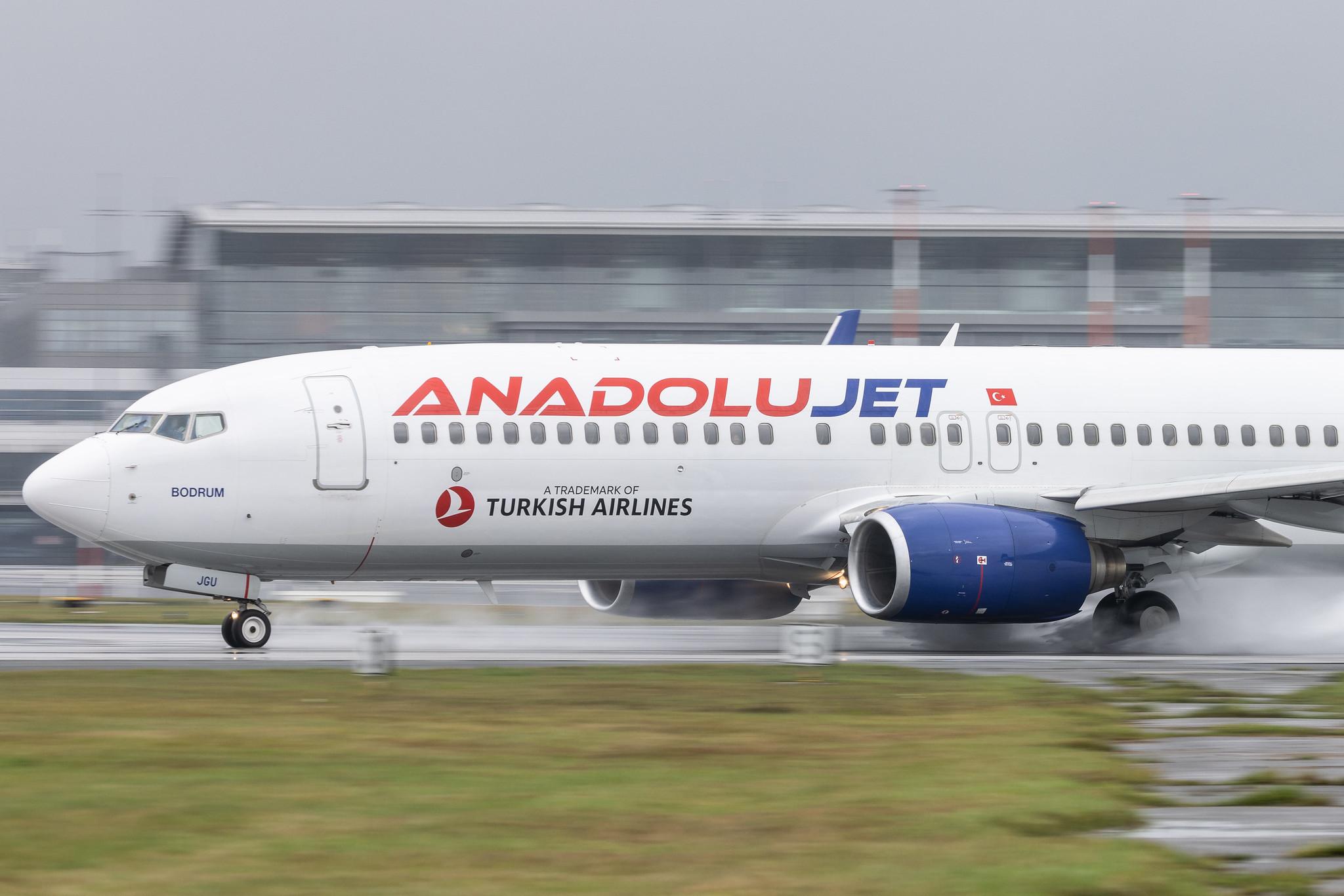 Hamburg Airport: Turkish Airlines (TK / THY) | Boeing 737-8F2 B738 | TC-JGU | MSN 34418