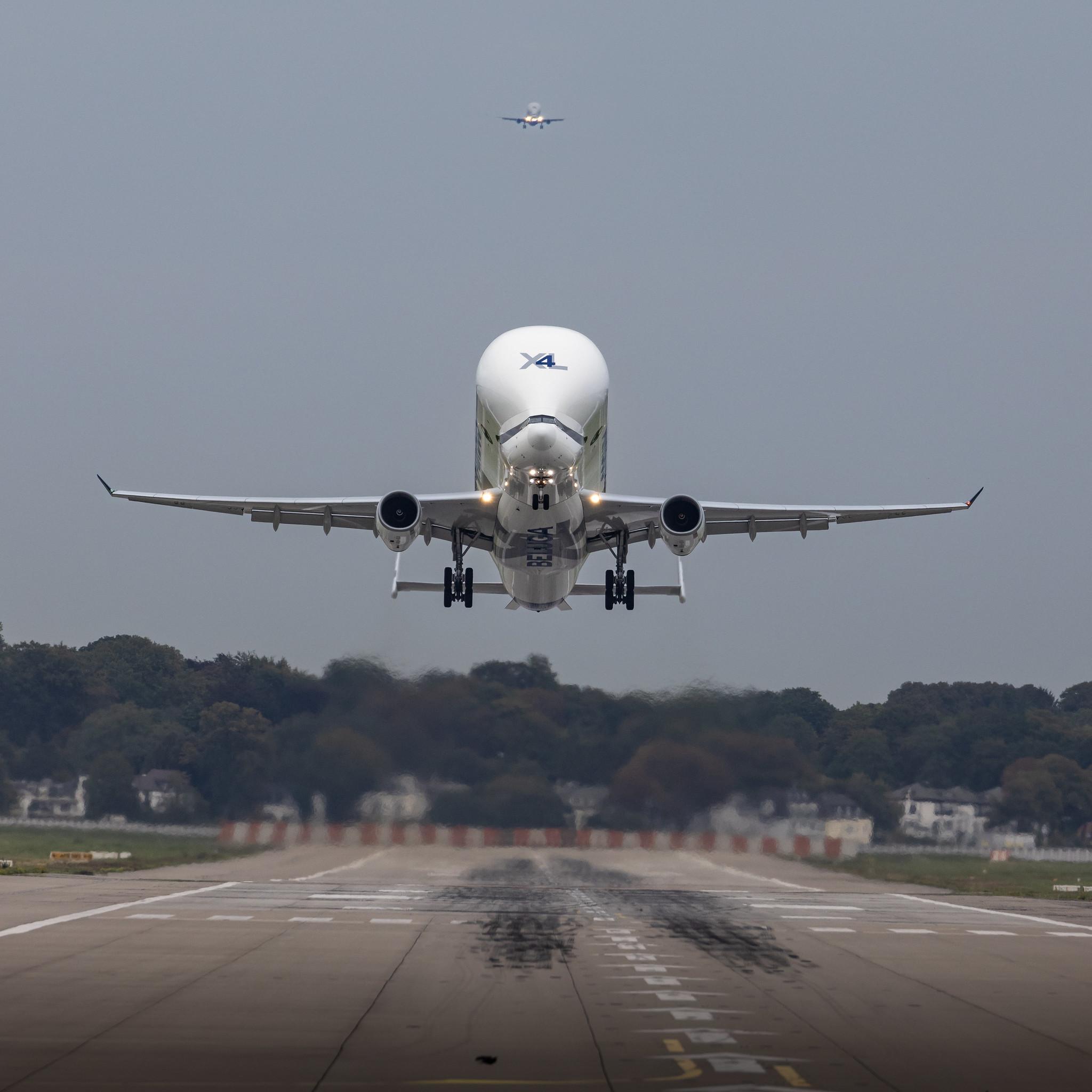 Hamburg Finkenwerder: Airbus Transport International (4Y / BGA) | Airbus A330-743L Beluga XL A337 | F-GXLJ | MSN 1985