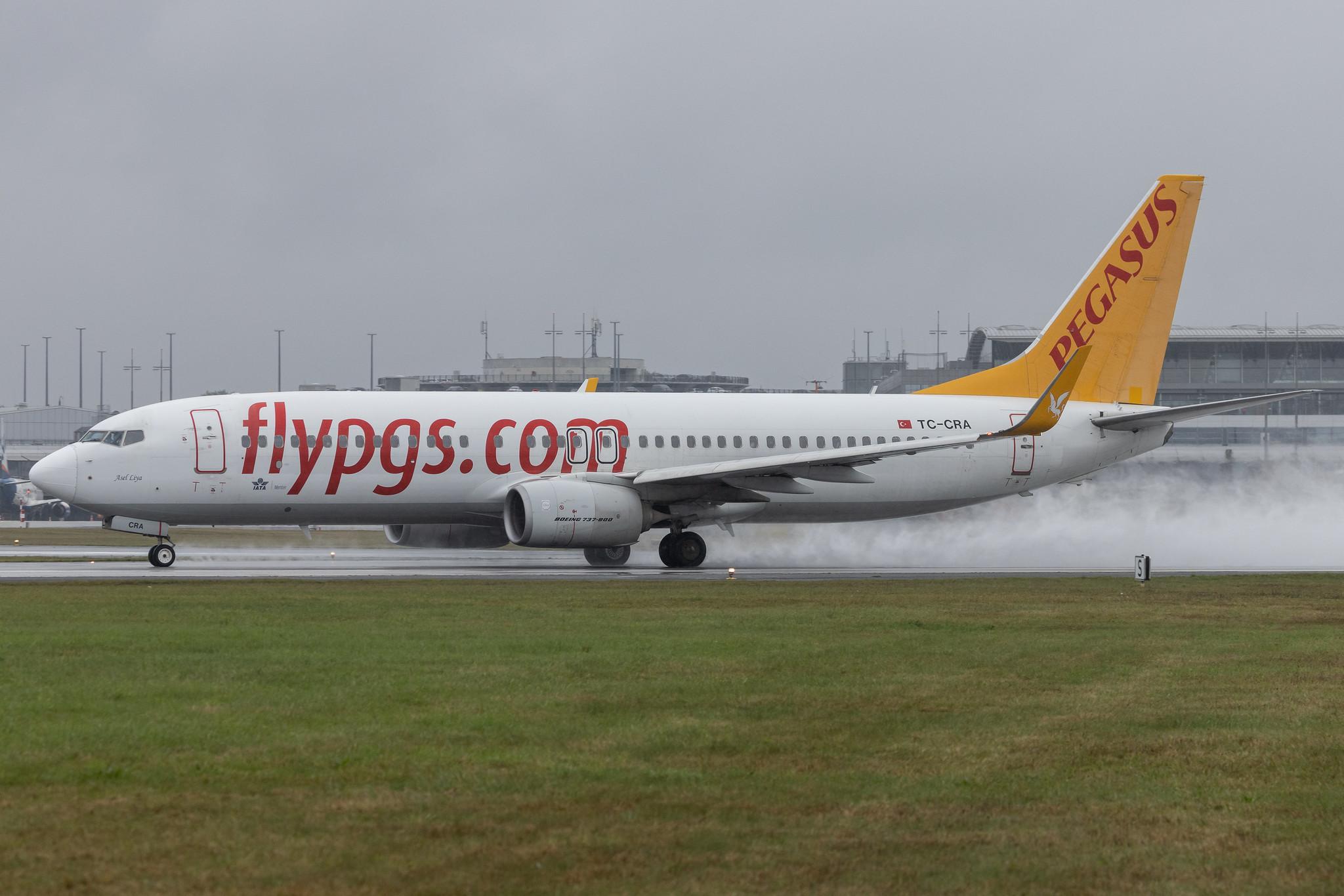 Hamburg Airport: Pegasus (PC / PGT) | Operator: Pegasus Airlines |  Boeing 737-8H6 B738 | TC-CRA | MSN 41769