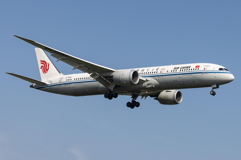 London Heathrow: Air China (CA / CAA) |  Boeing 787-9 Dreamliner B789 | B-7832 | MSN 34309