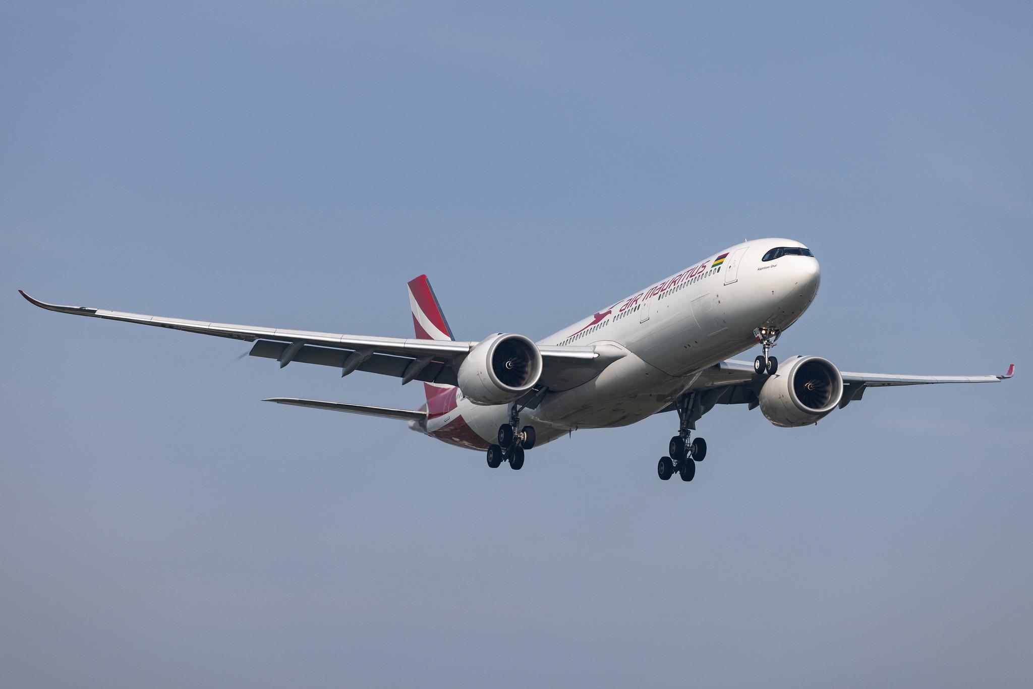 London Heathrow: Air Mauritius (MK / MAU) |  Airbus A330-941 A339 | 3B-NBU | MSN 1884
