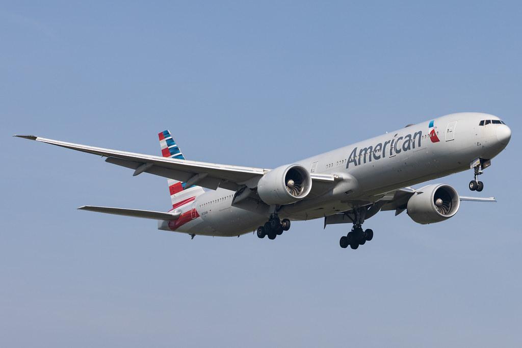 London Heathrow: American Airlines (AA / AAL) |  Boeing 777-323(ER) B77W | N724AN | MSN 31548