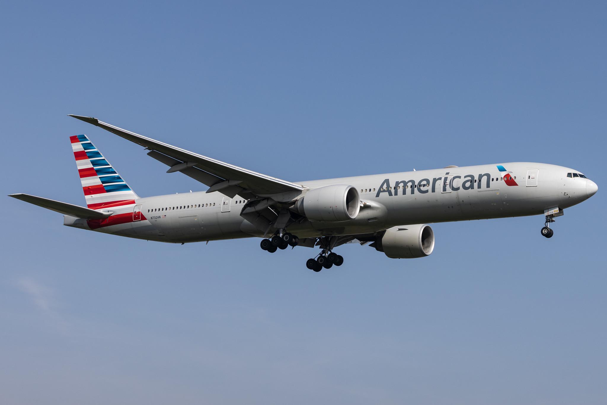 London Heathrow: American Airlines (AA / AAL) |  Boeing 777-323(ER) B77W | N732AN | MSN 31549