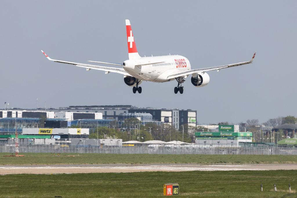 London Heathrow: Swiss (LX / SWR) |  Airbus A220-100 BCS1 | HB-JBF | MSN 50015