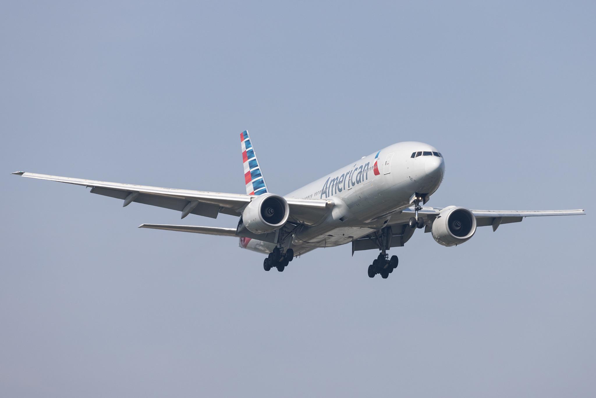 London Heathrow: American Airlines (AA / AAL) |  Boeing 777-223(ER) B772 | N799AN | MSN 30258