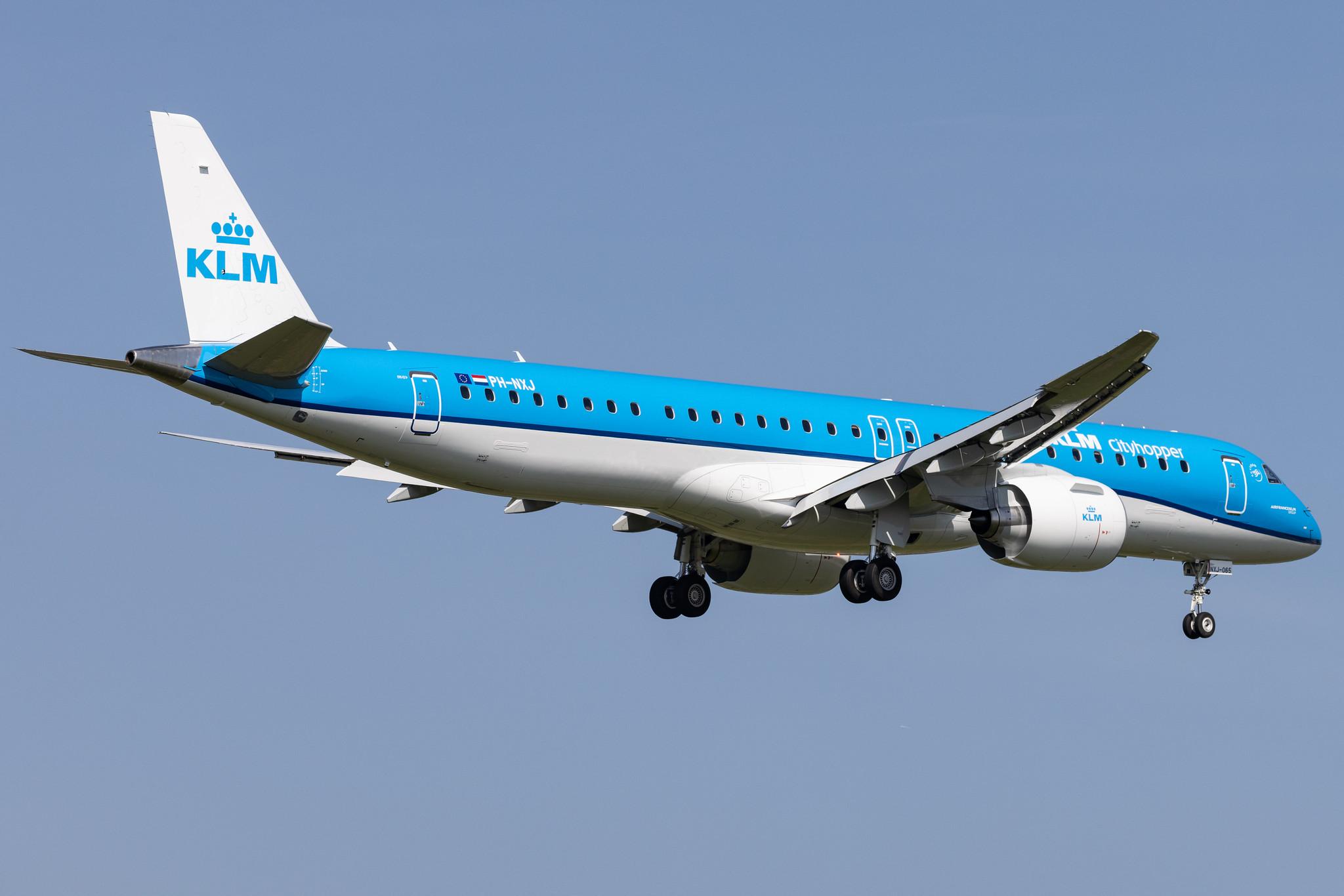 London Heathrow: KLM (KL / KLM) | Operator: KLM Cityhopper |  Embraer E195-E2 E295 | PH-NXJ | MSN 19020065