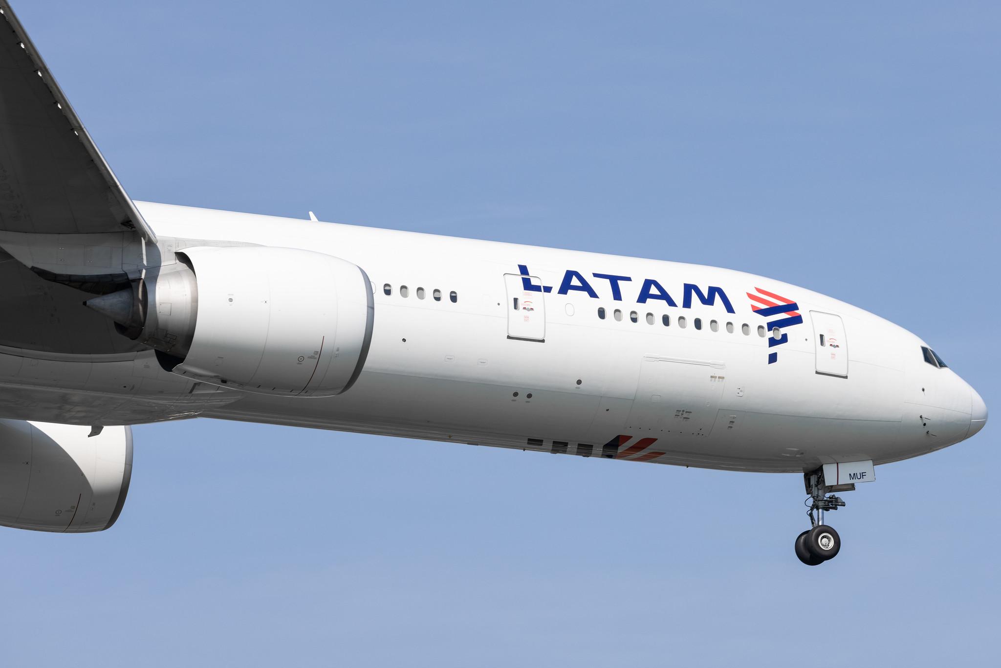 London Heathrow: LATAM Brasil (JJ / TAM) |  Boeing 777-32W(ER) B77W | PT-MUF | MSN 38887