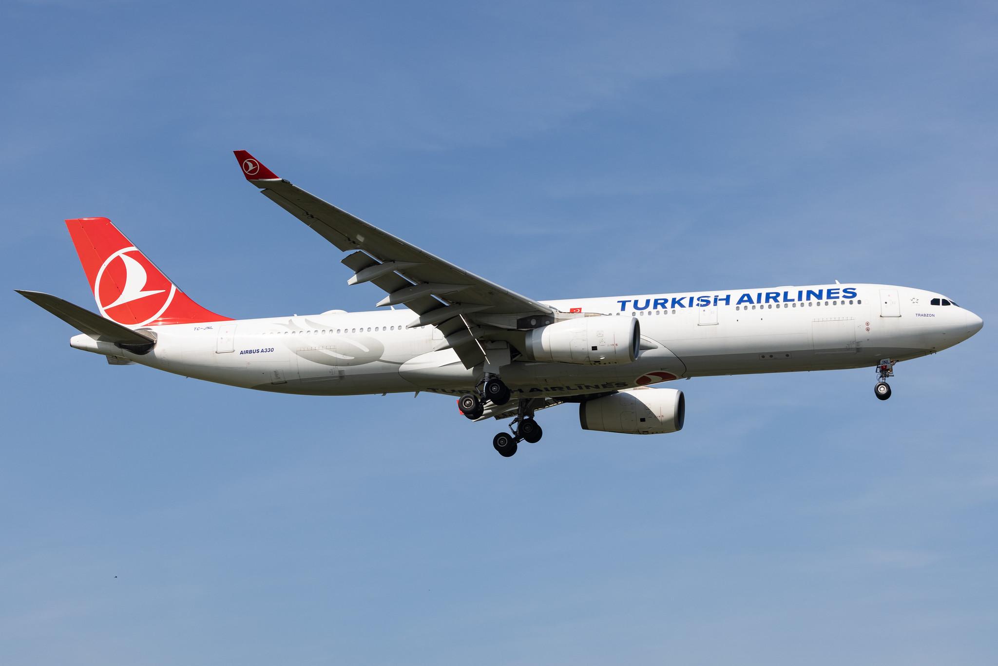 London Heathrow: Turkish Airlines (TK / THY) |  Airbus A330-343 A333 | TC-JNL | MSN 1204