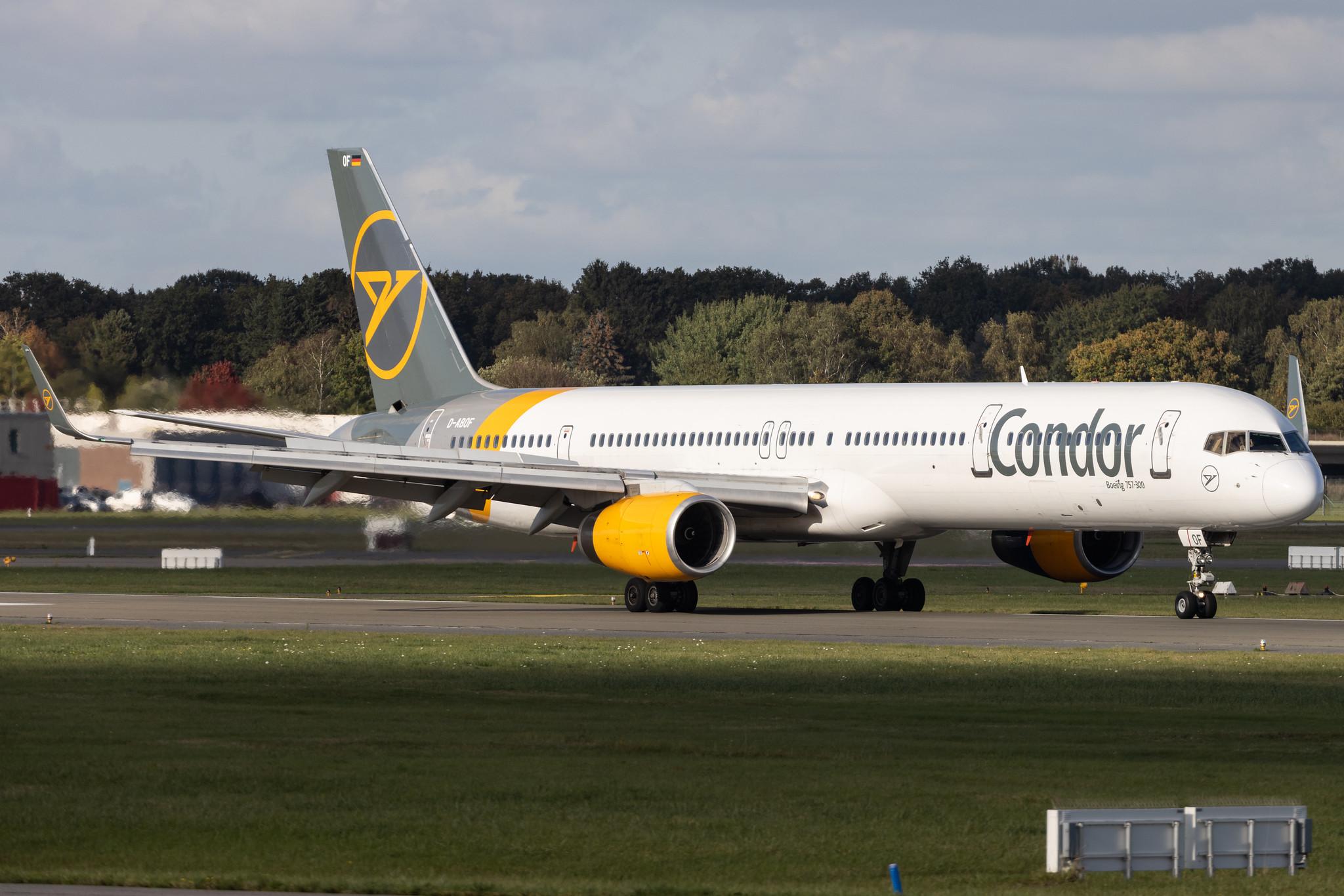 Hamburg Airport: Condor (DE / CFG) | Boeing 757-330 B753 | D-ABOF | MSN 29013