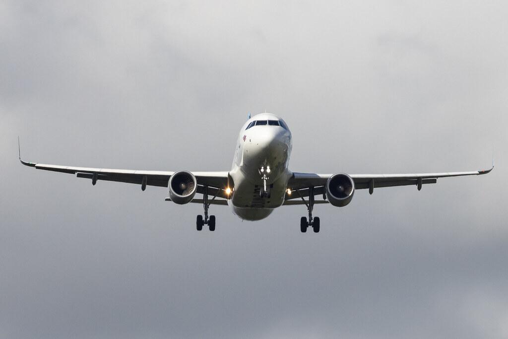 Hamburg Airport: Eurowings (EW / EWG) | Airbus A320-214 A320 | D-AEWL | MSN 7263