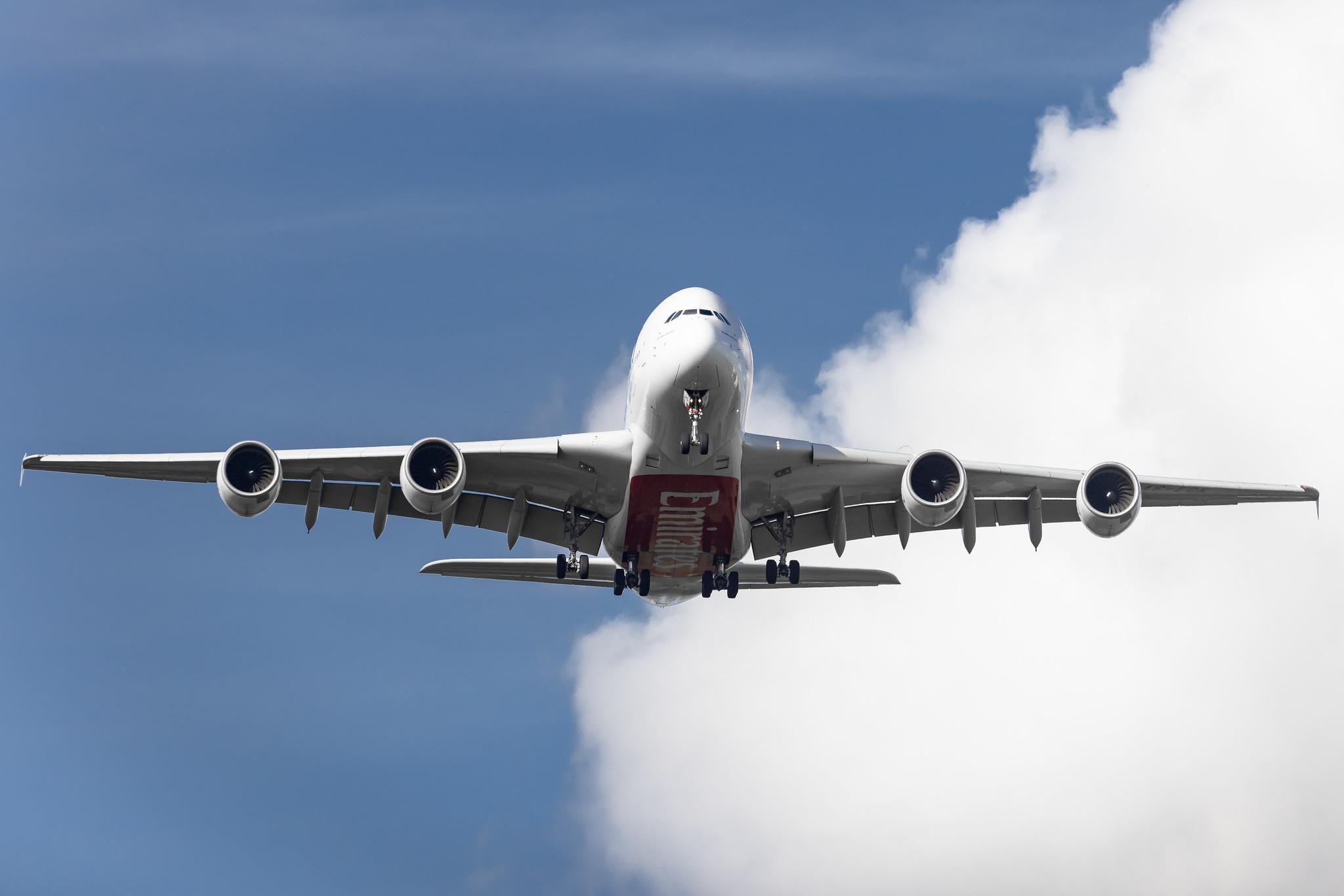 Hamburg Airport: Emirates (EK / UAE) | Airbus A380-861 A388 | A6-EOK | MSN 184