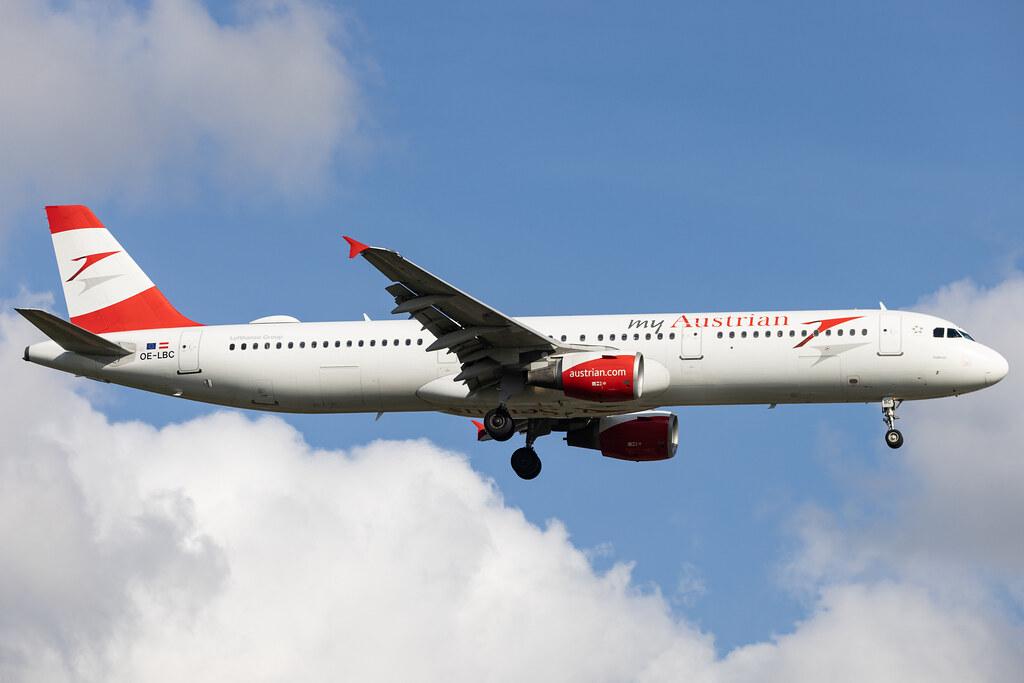 Hamburg Airport: Austrian Airlines (OS / AUA) | Airbus A321-111 A321 | OE-LBC | MSN 0581