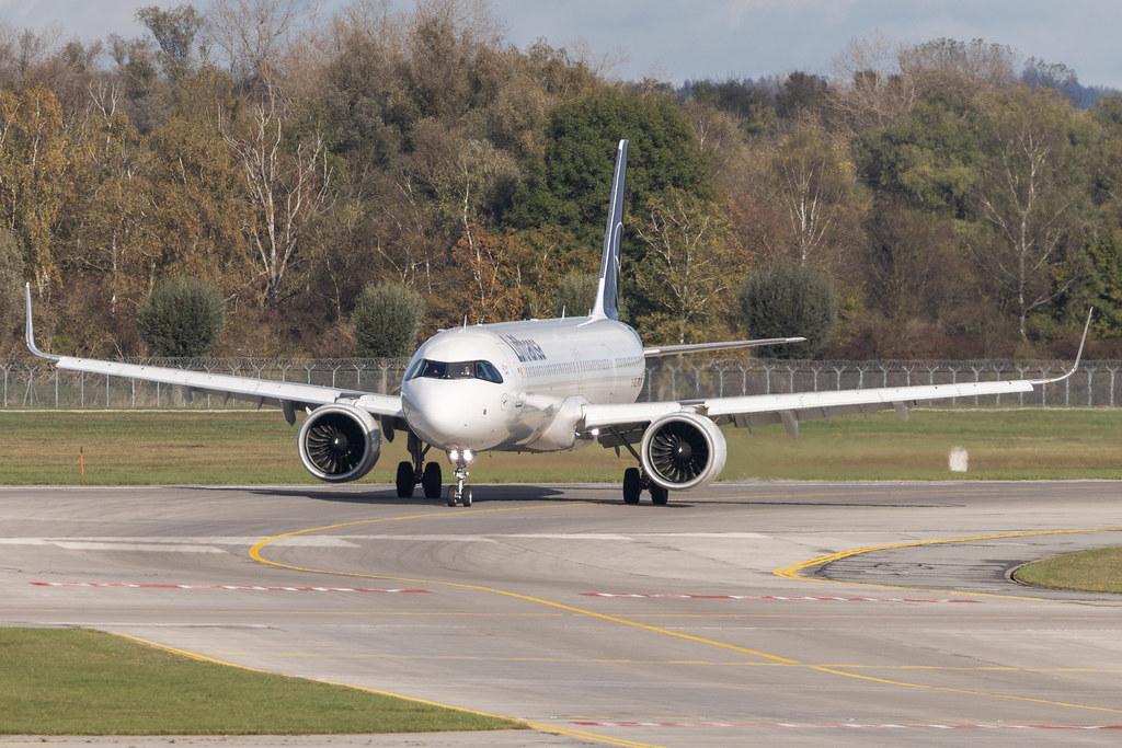 Munich Airport: Lufthansa (LH / DLH) | Airbus A321-271NX A21N | D-AIEH | MSN 10318
