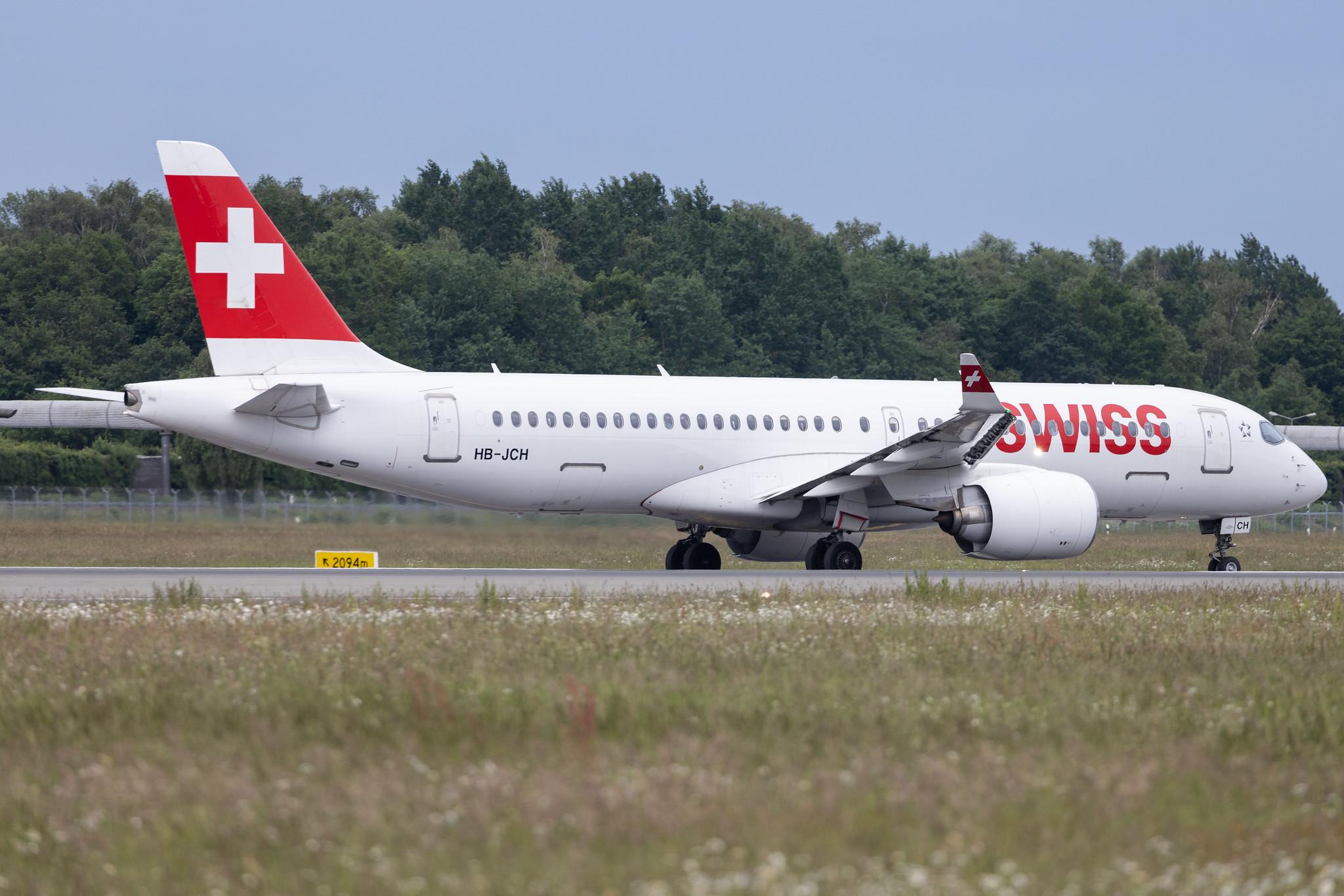 Hamburg Airport: Swiss (LX / SWR) | Airbus A220-300 BCS3 | HB-JCH | MSN 55021