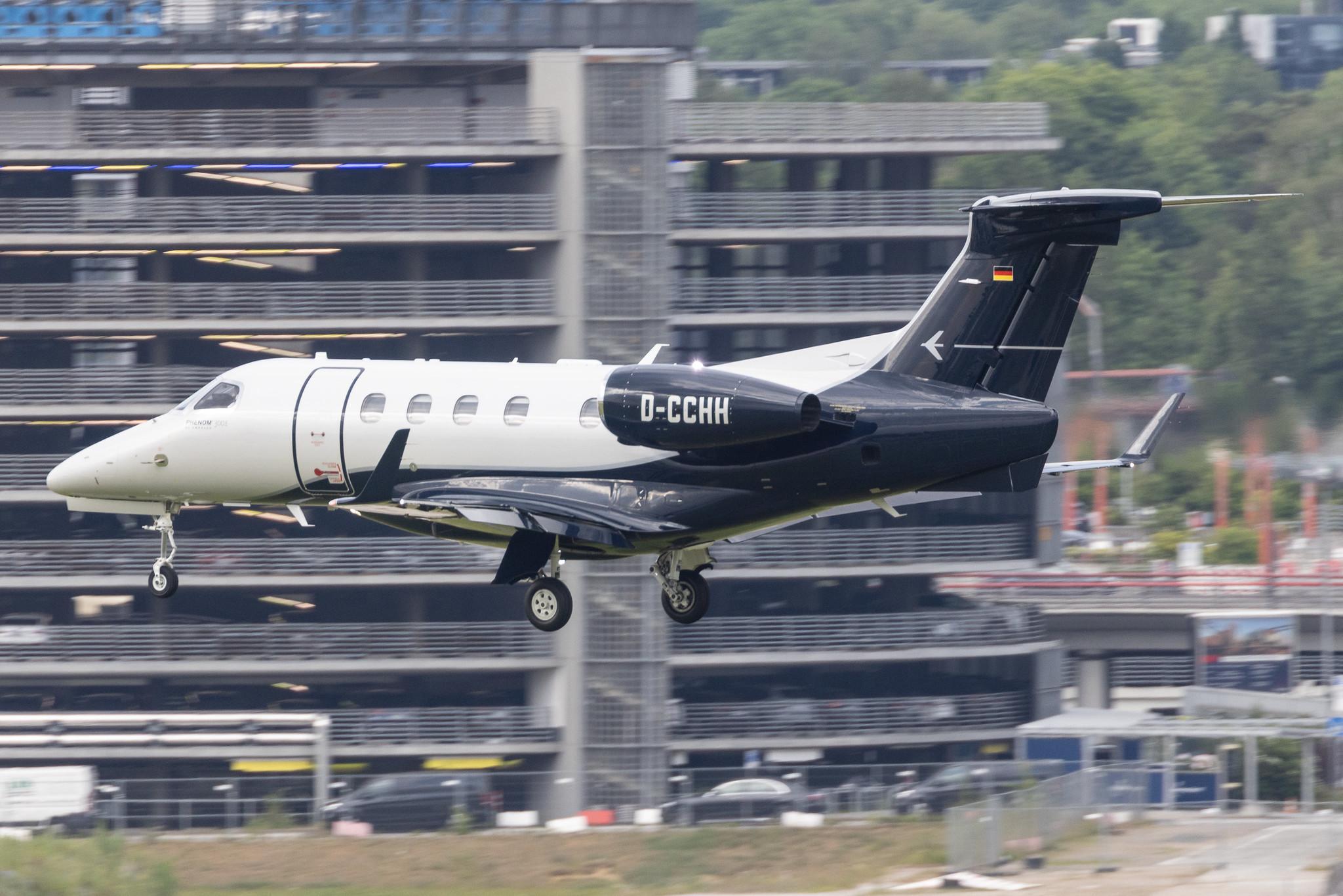 Hamburg Airport: Private owner | Embraer Phenom 300 E55P | D-CCHH | MSN 50500554