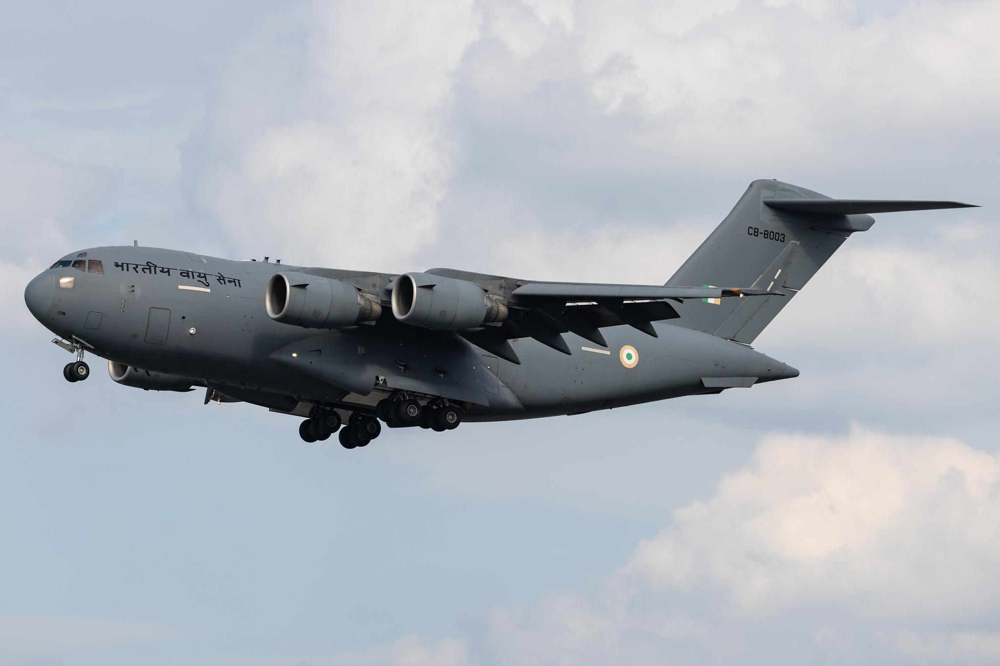 Hamburg Airport: Indian Air Force (/ IFC) | Boeing C-17A Globemaster III C17 | CB-8003 | MSN F-259