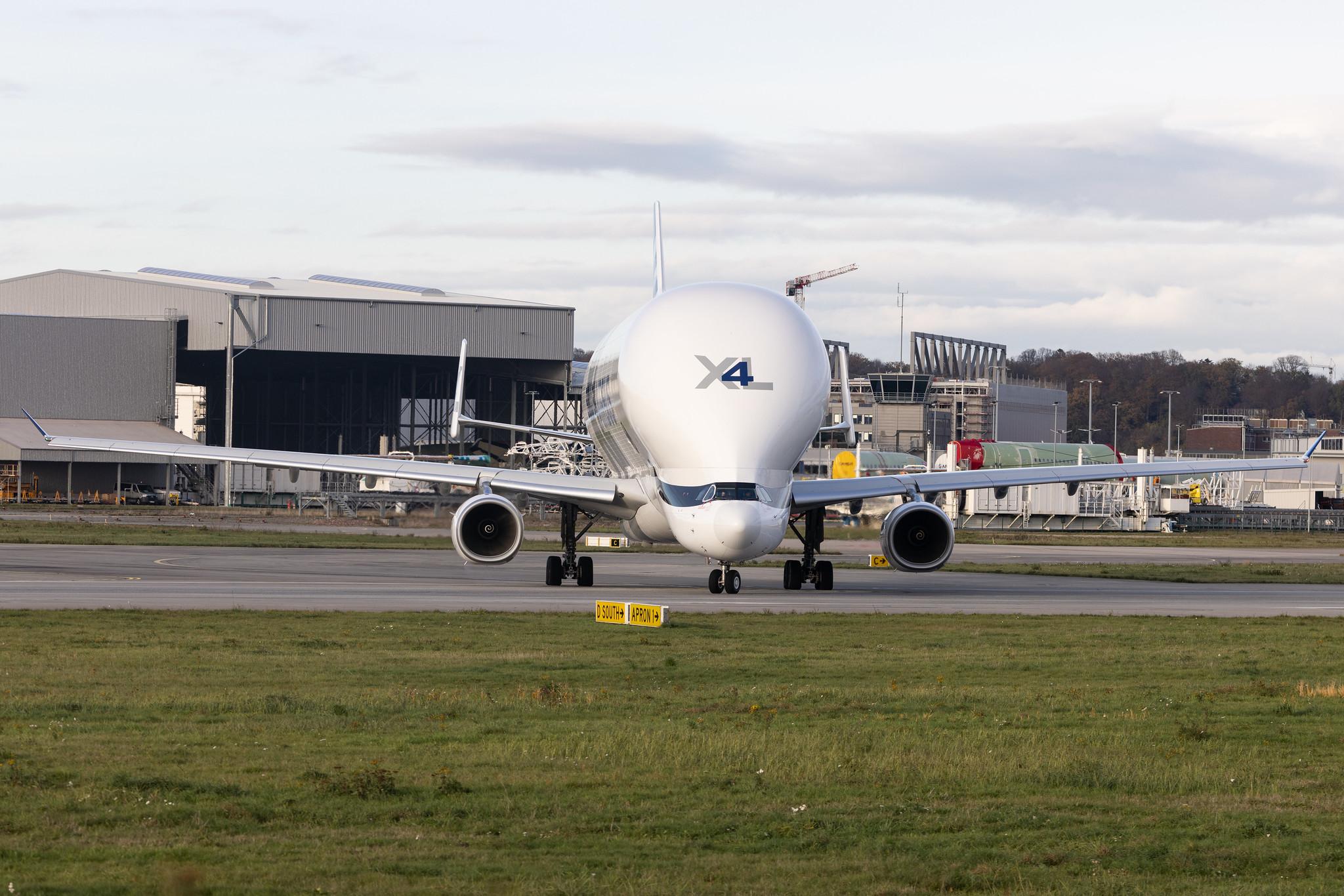 Hamburg Finkenwerder: Airbus Transport International (4Y / BGA) | Airbus A330-743L Beluga XL A337 | F-GXLJ | MSN 1985