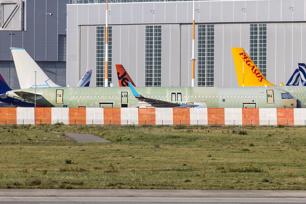 Hamburg Finkenwerder: Frontier Airlines | Airbus A321-271NX A21N | D-AZXF | N606FR | MSN 11203