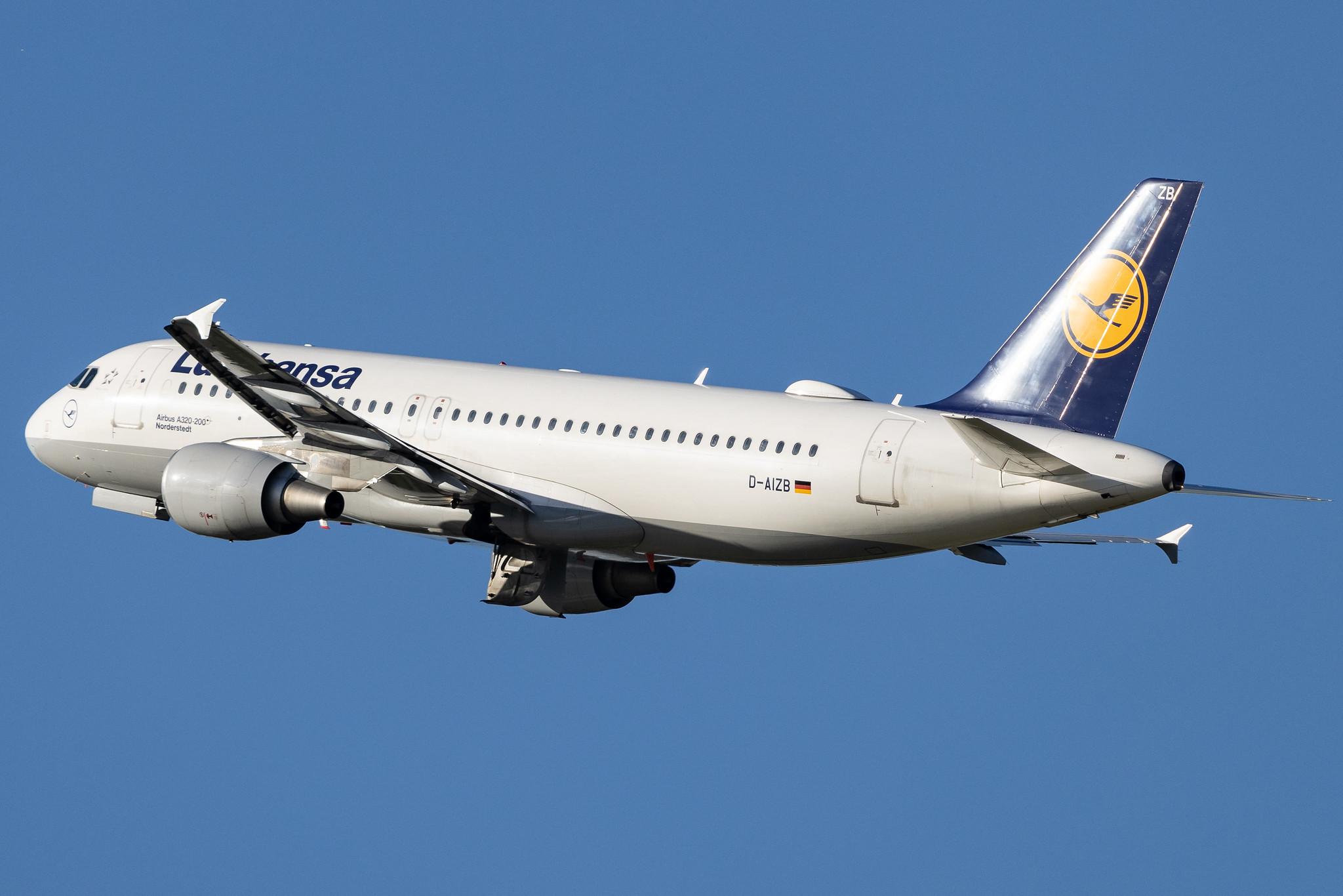 Munich Airport: Lufthansa (LH / DLH) | Airbus A320-214 A320 | D-AIZB | MSN 4120