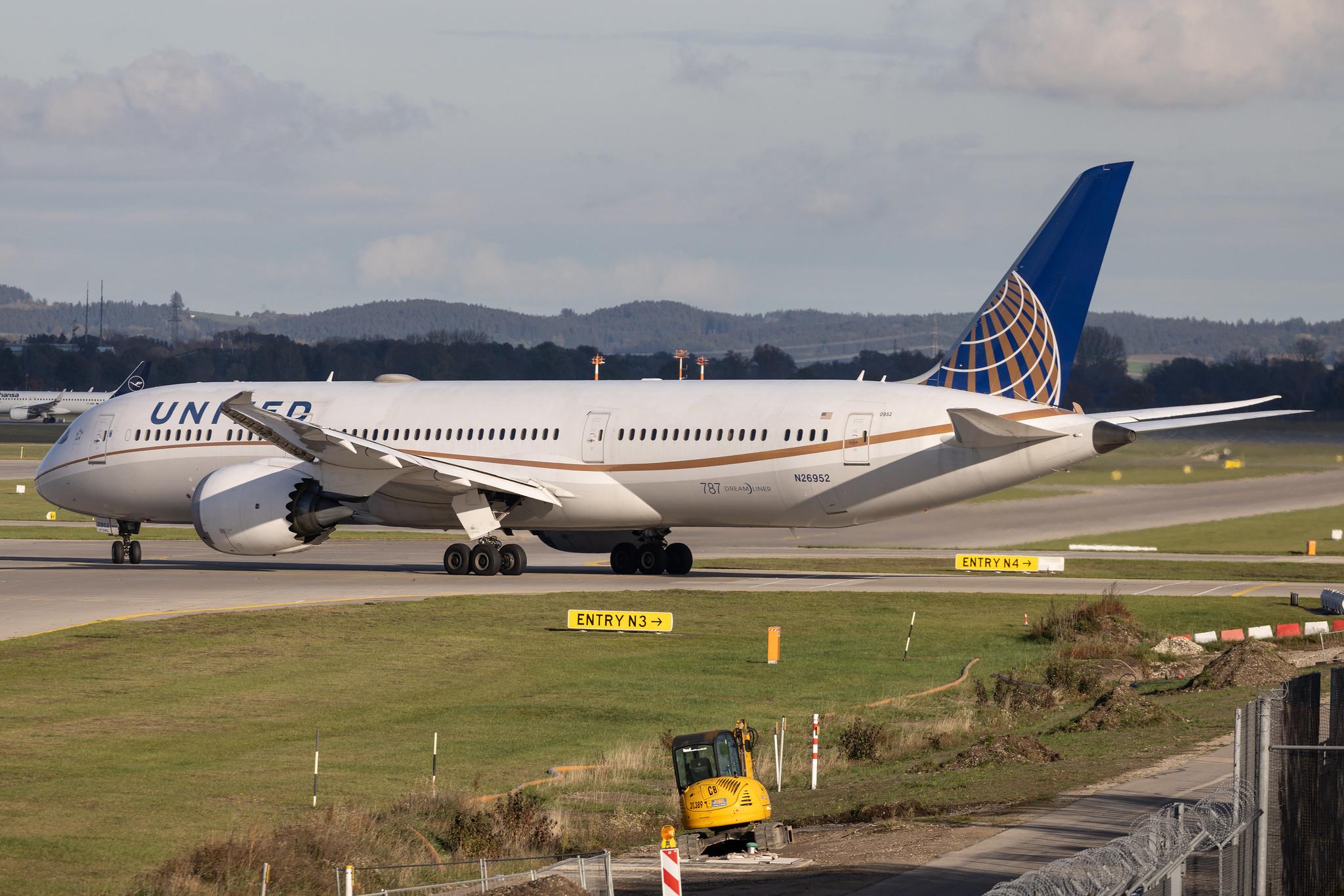 Munich Airport: United Airlines (UA / UAL) | Boeing 787-9 Dreamliner B789 | N26952 | MSN 36403