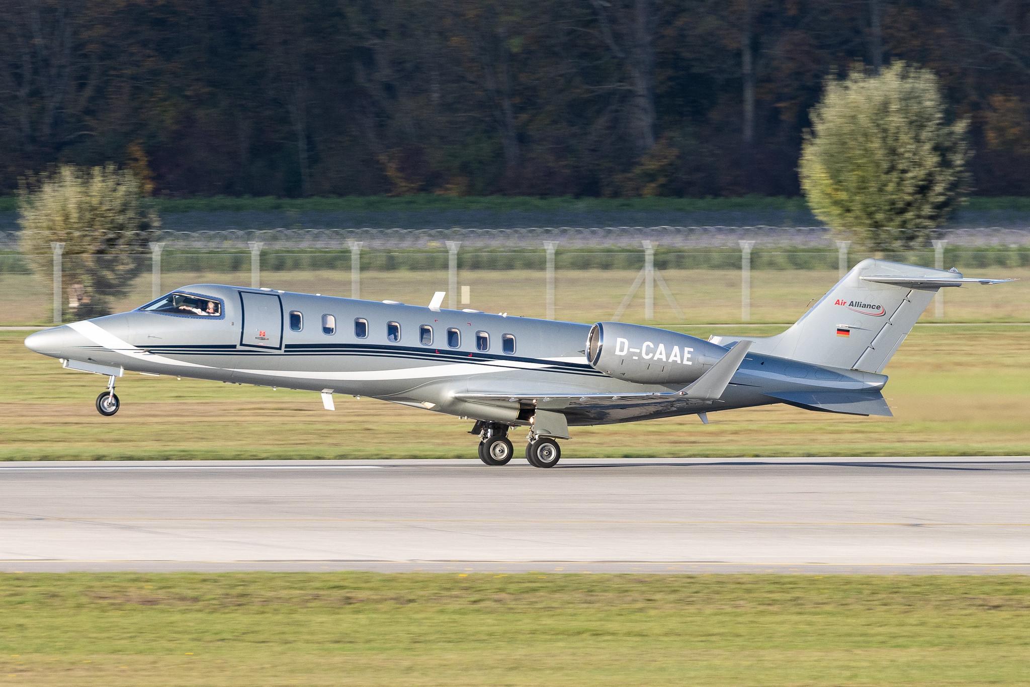Munich Airport: Air Alliance (/ AYY) | Learjet 45XR LJ45 | D-CAAE | MSN 45-372