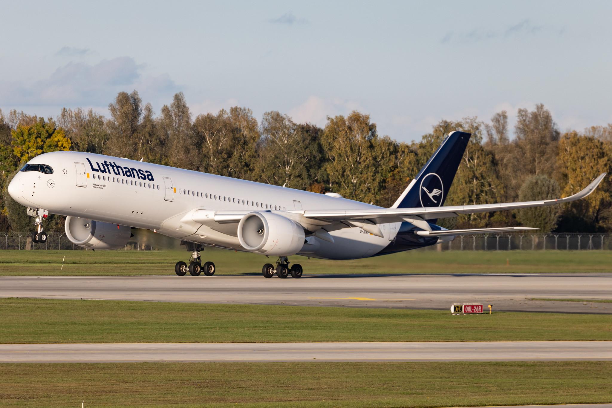 Munich Airport: Lufthansa (LH / DLH) | Airbus A350-941 A359 | D-AIXP | MSN 390