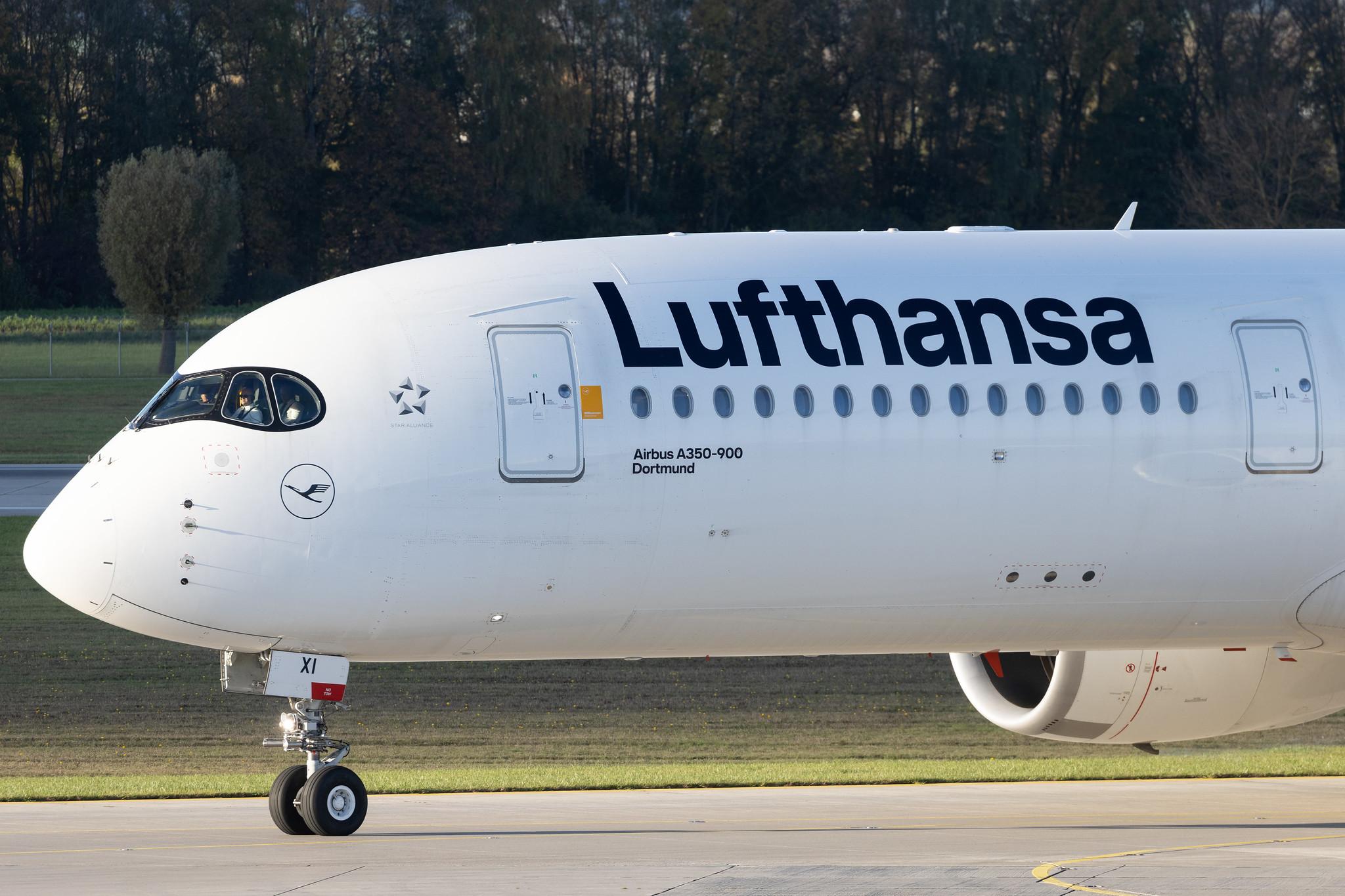 Munich Airport: Lufthansa (LH / DLH) | Airbus A350-941 A359 | D-AIXI | MSN 202