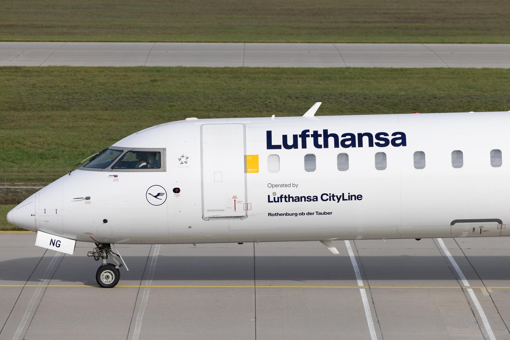 Munich Airport: Lufthansa (LH / DLH) | Operator: Lufthansa CityLine | Mitsubishi CRJ-900LR CRJ9 | D-ACNG | MSN 15245